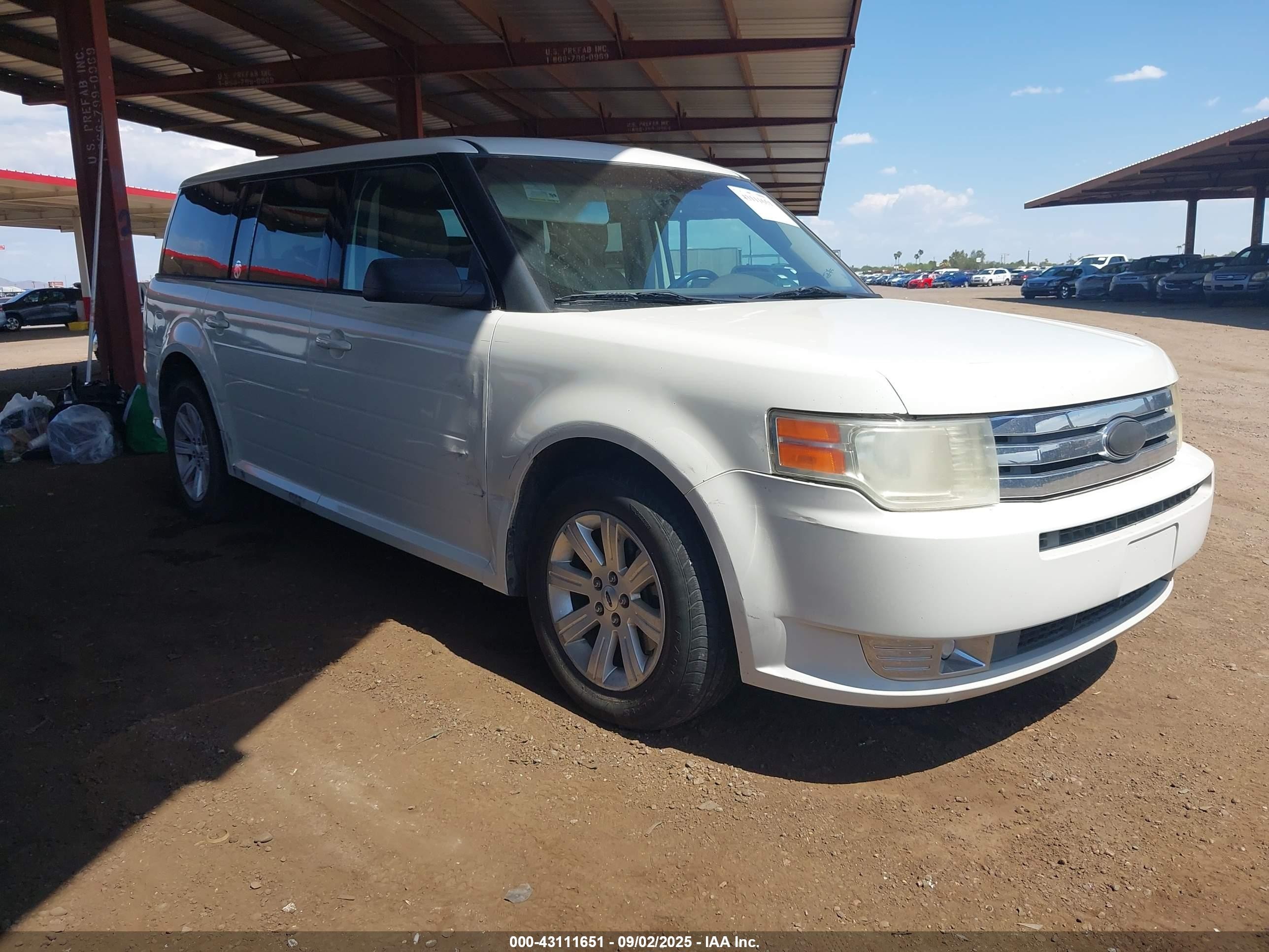 2011 Ford Flex SE, VIN 2FMGK5BC1BBD36444 — Side