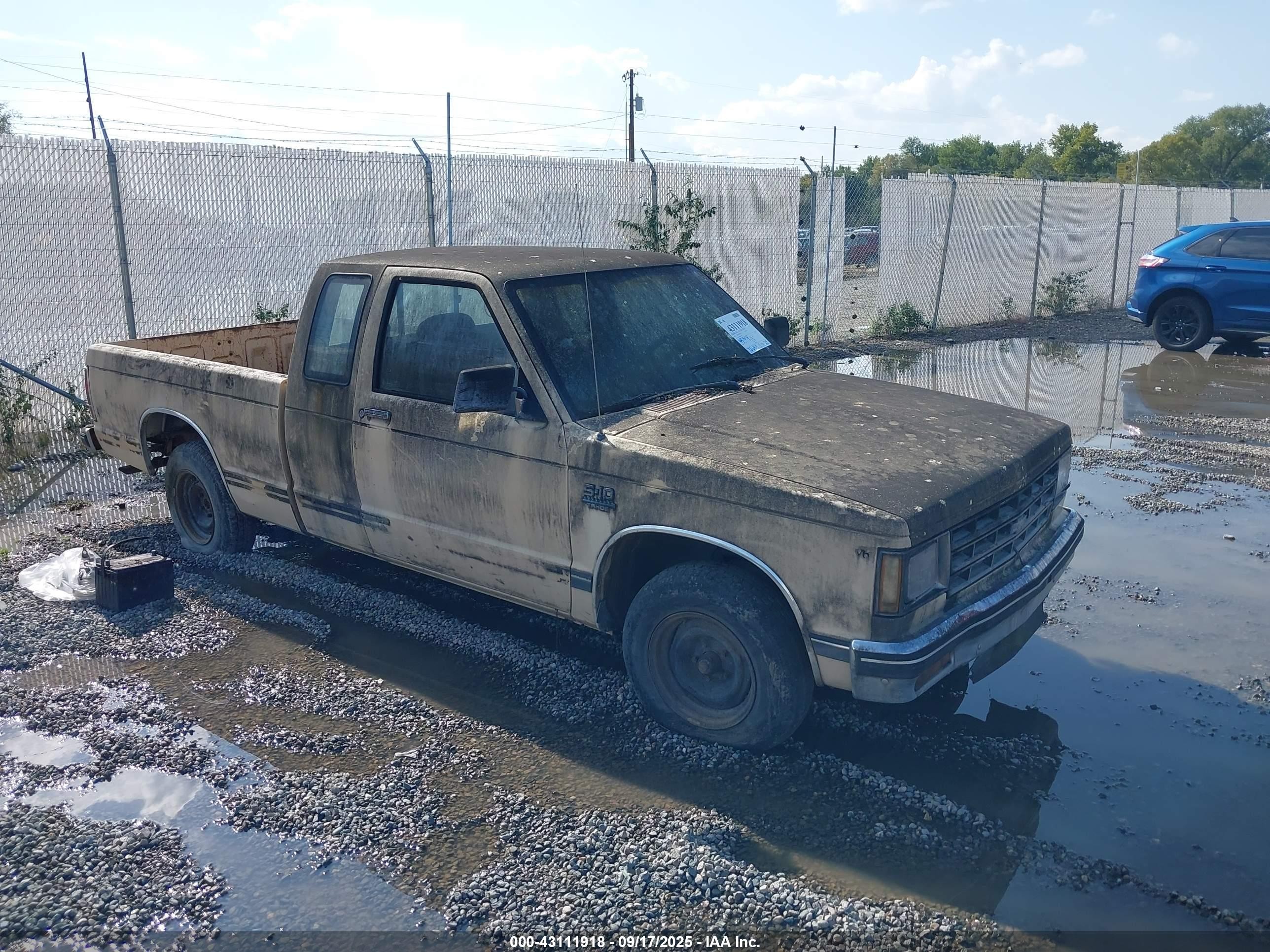 1983 Chevrolet S-10, VIN 1GCCS14B6D0141914 — Normal wear