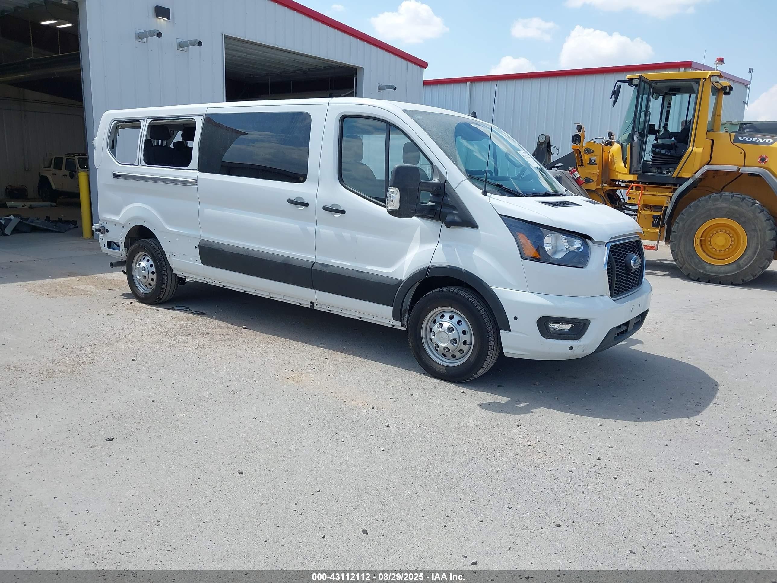 2024 Ford Transit Passenger XL, VIN 1FBAX9Y8XRKA47489 — Rear end