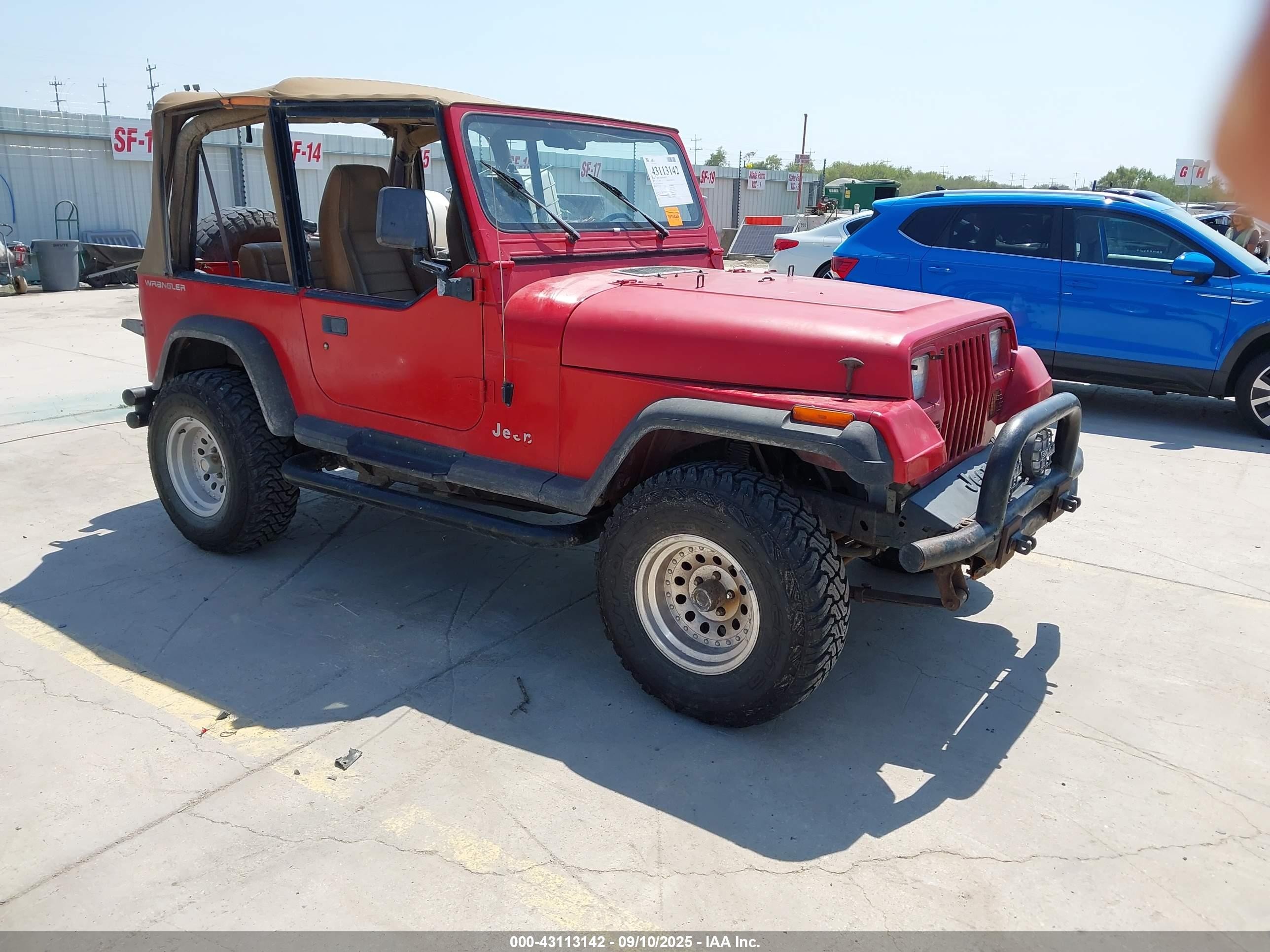 1994 Jeep Wrangler S, VIN 1J4FY19P7RP443592 — Front end