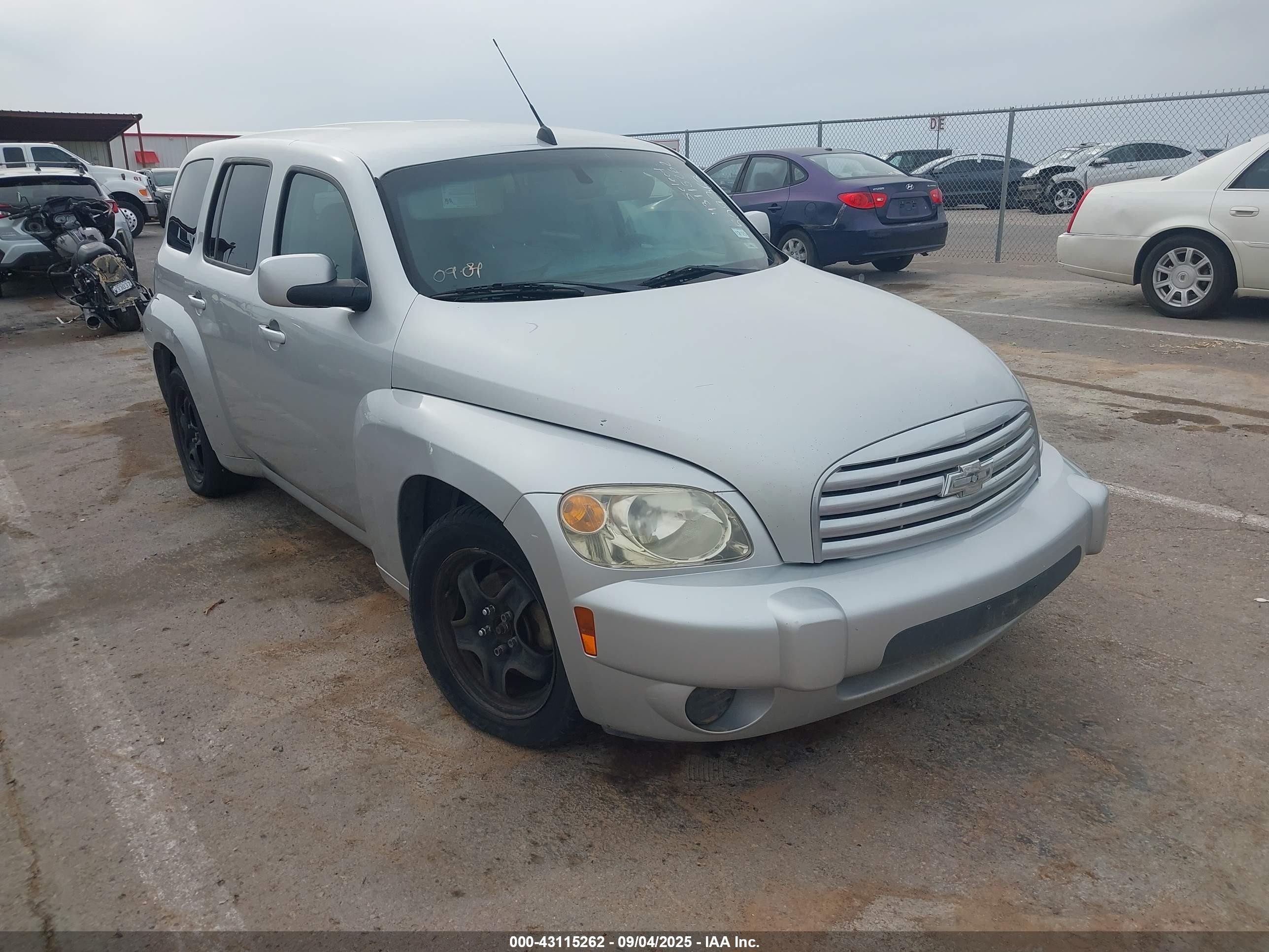 2011 Chevrolet HHR 1LT, VIN 3GNBABFW2BS509362 — Side
