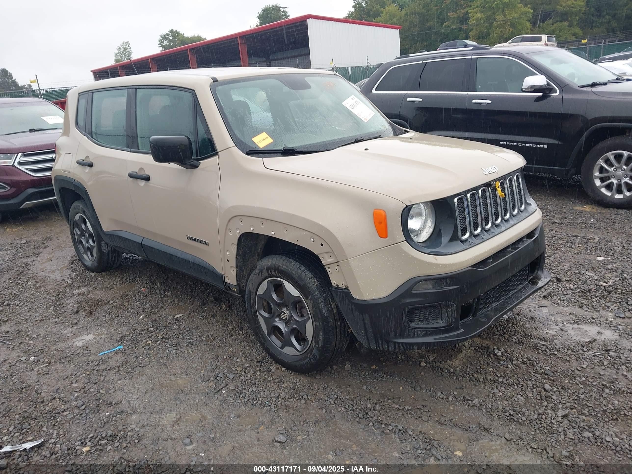 2015 Jeep Renegade Sport, VIN ZACCJBAT7FPC21984 — Перед