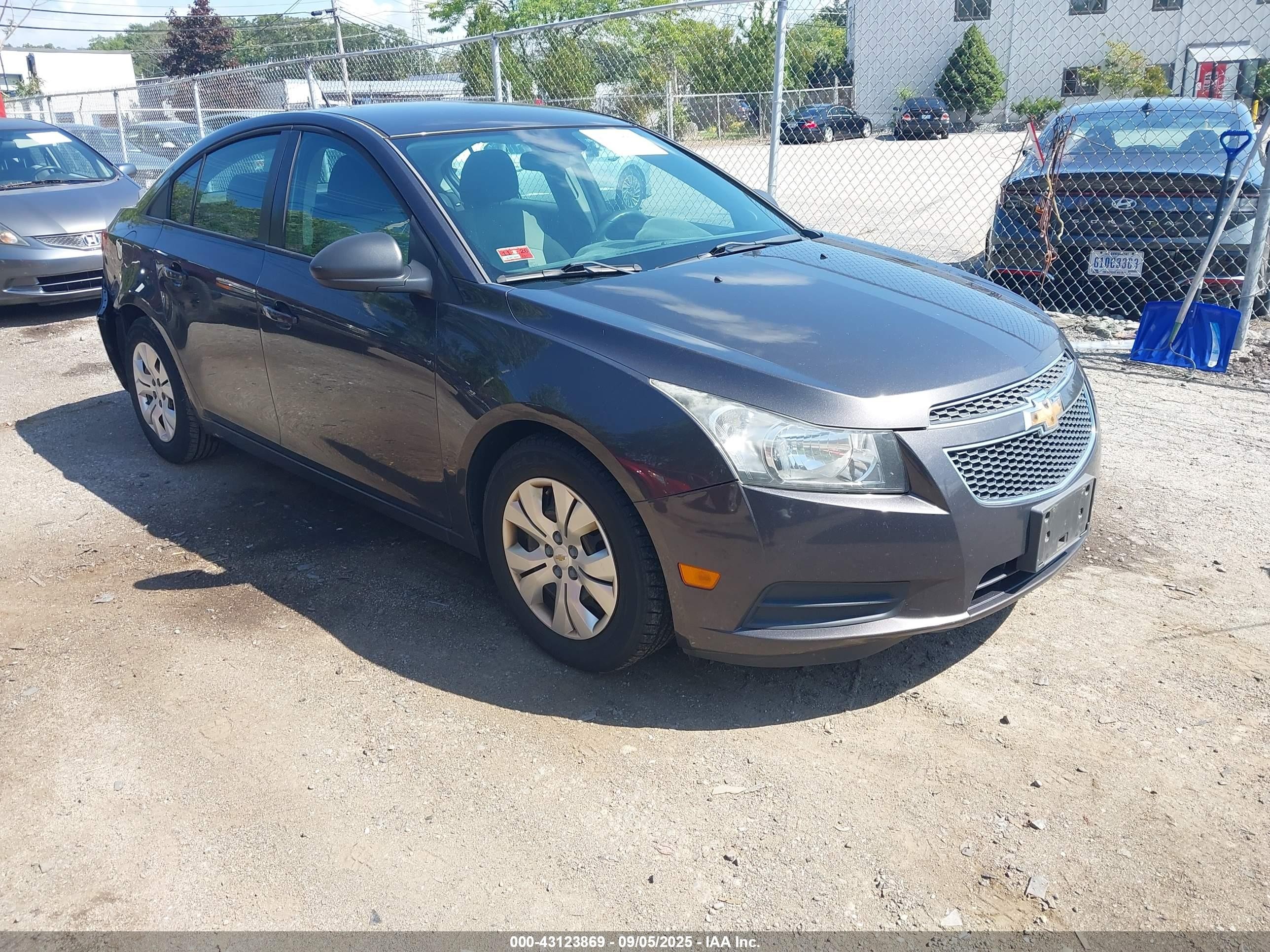 2014 Chevrolet Cruze LS, VIN 1G1PA5SG6E7226893 — Rear end