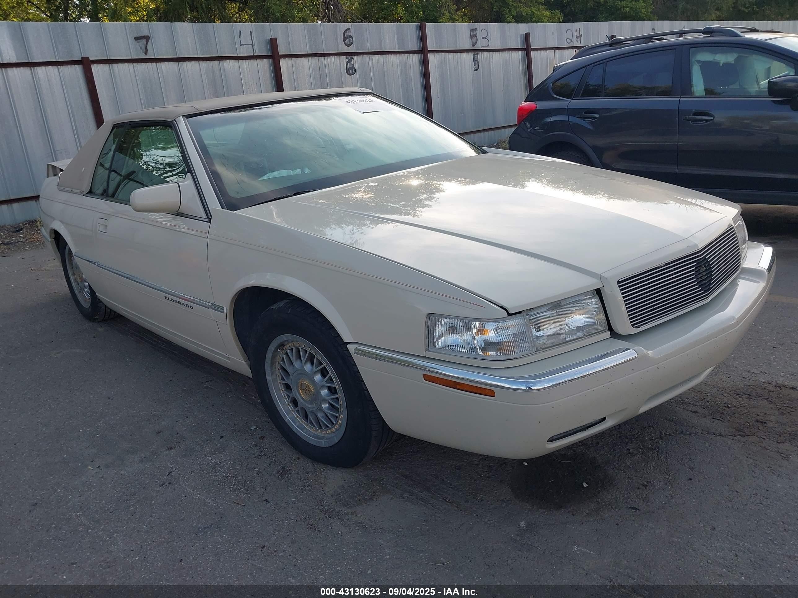 1997 Cadillac Eldorado, VIN 1G6EL12Y9VU611878 — Бок