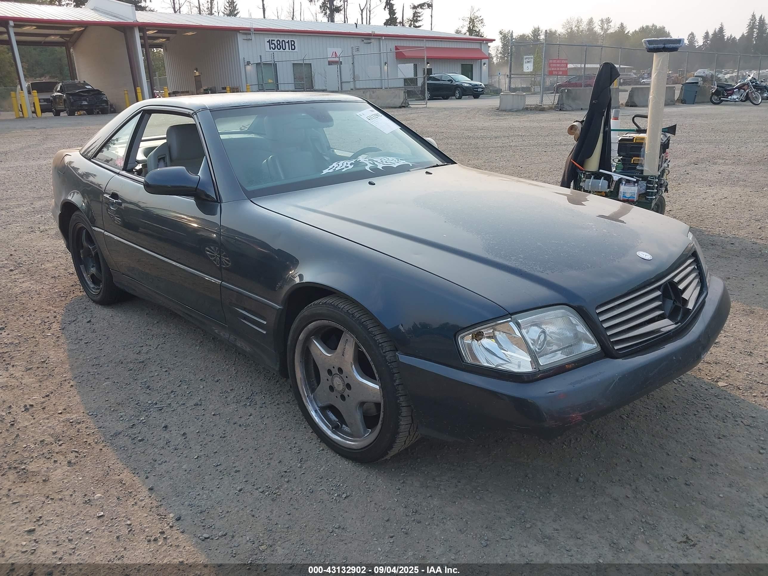 2002 Mercedes-Benz SL 500, VIN WDBFA68F52F201491 — Front end