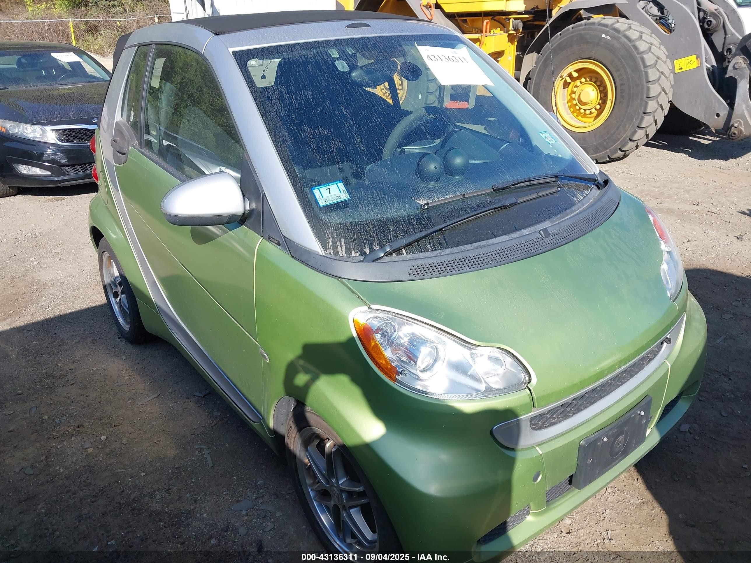 2012 Smart fortwo Passion, VIN WMEEK3BA0CK580545 — Normal wear