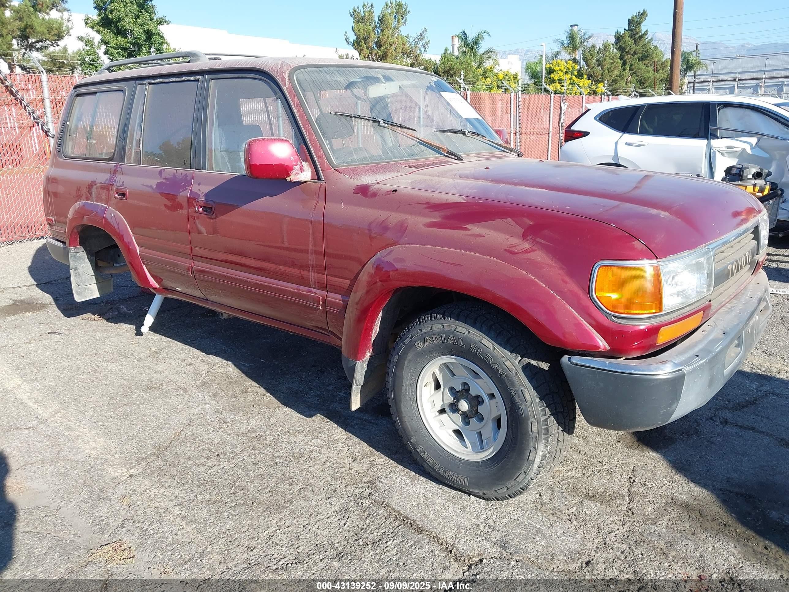 1991 Toyota Land Cruiser, VIN JT3FJ80W4M0018389 — Rear end