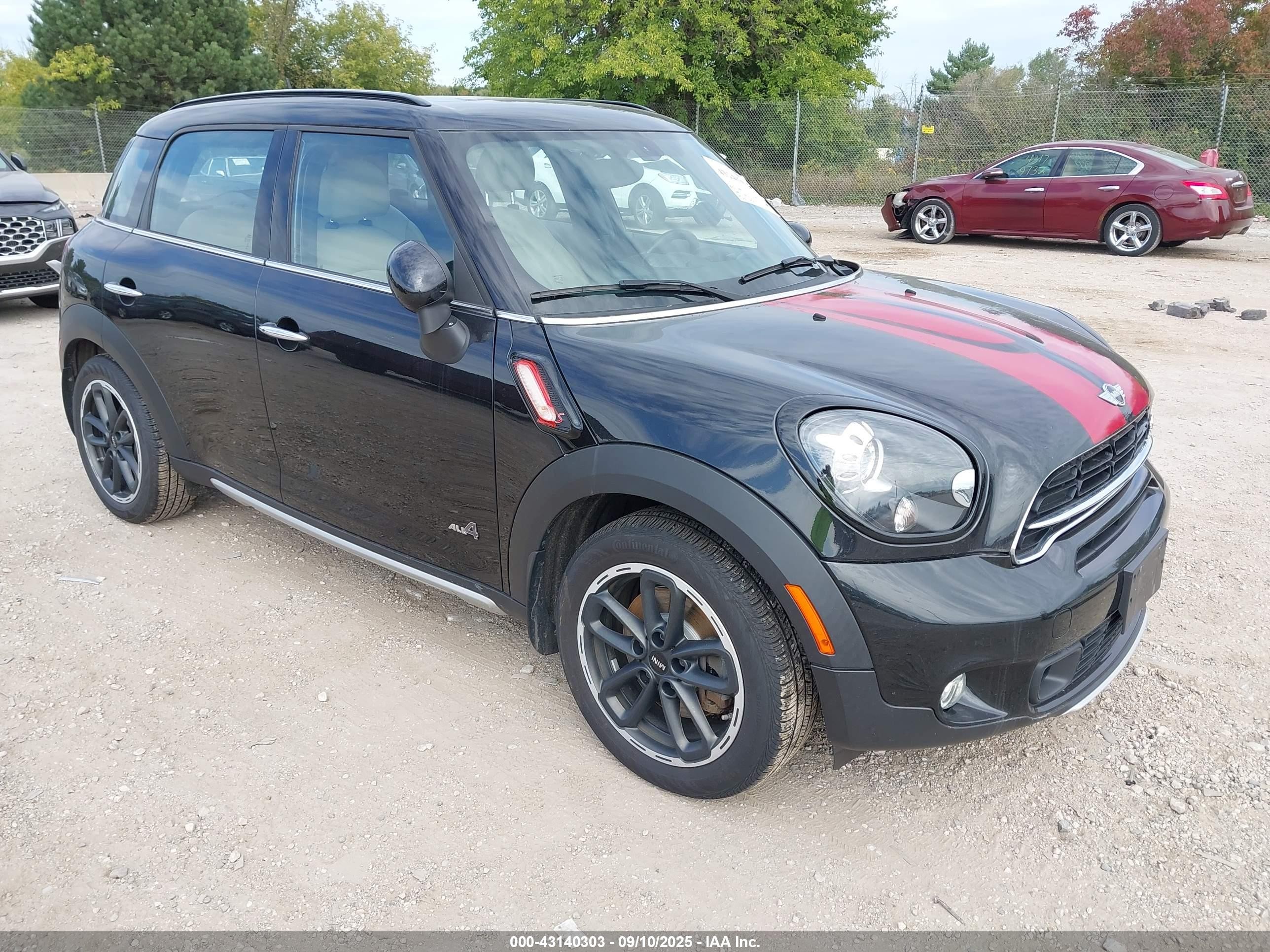 2016 MINI Countryman S, VIN WMWZC5C58GWU21813 — Fresh water flood