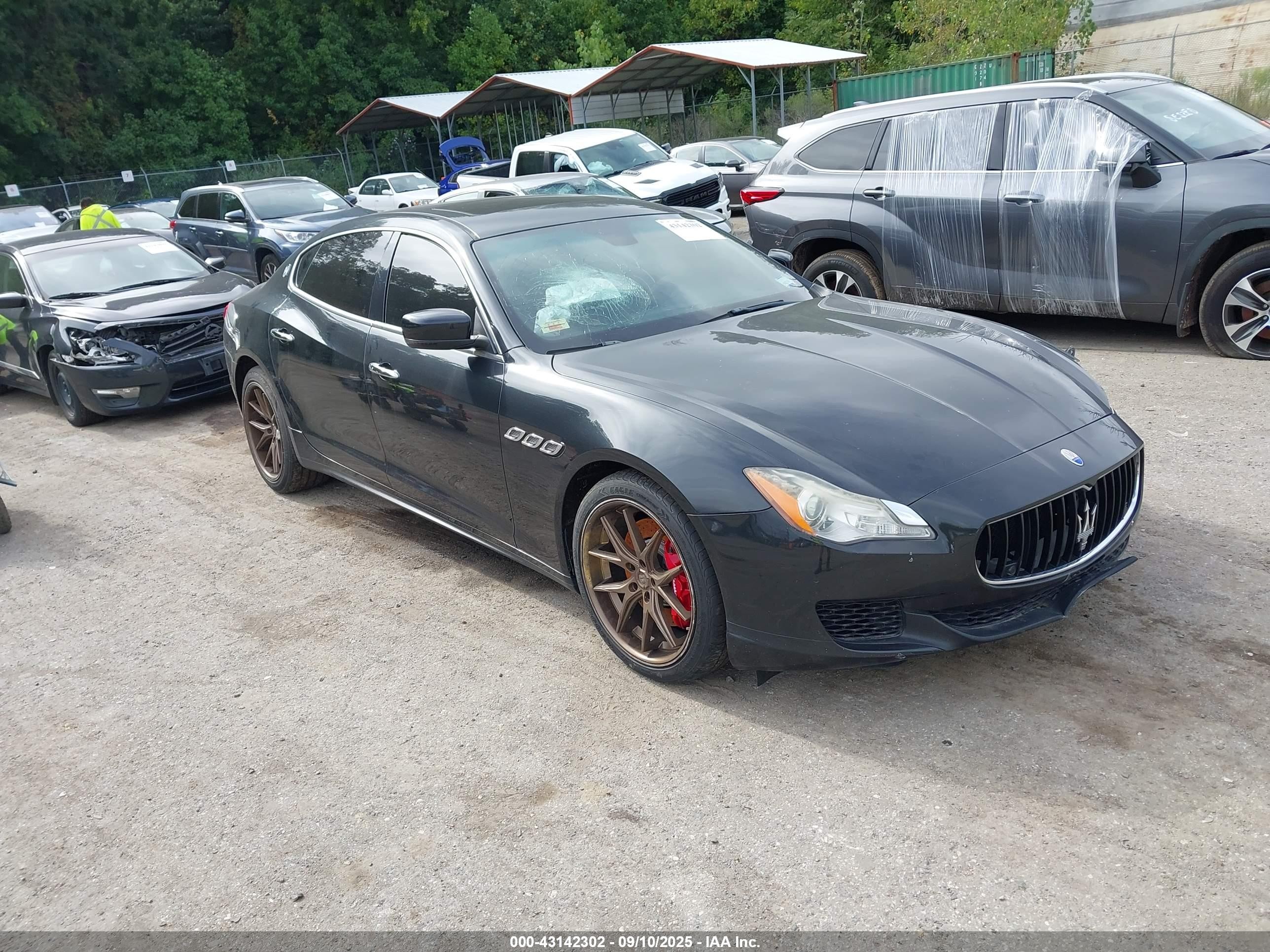 2014 Maserati Quattroporte S Q4, VIN ZAM56RRA8E1109923 — Front end
