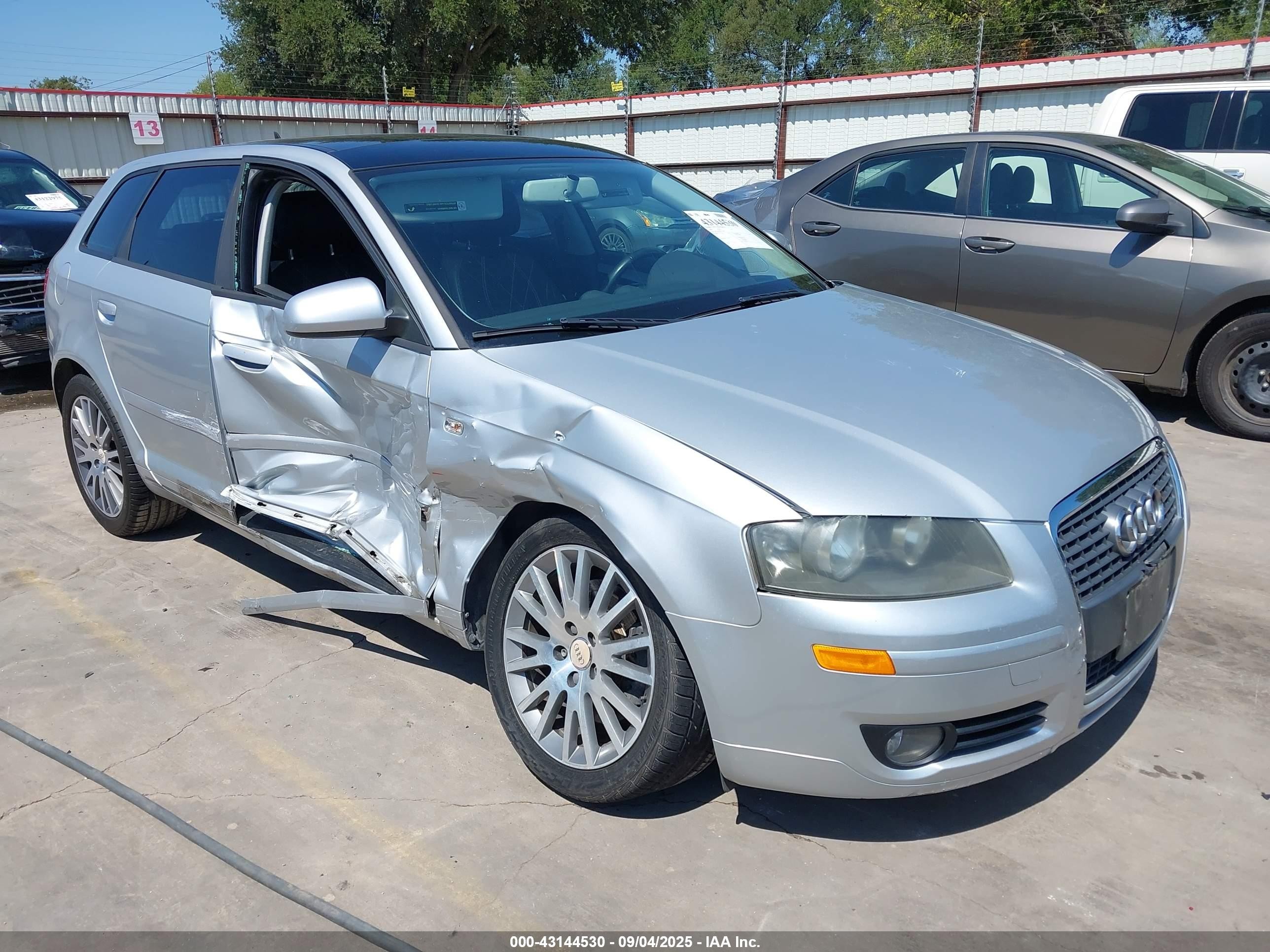 2008 Audi A3, VIN WAUNF78P58A153619 — Бок