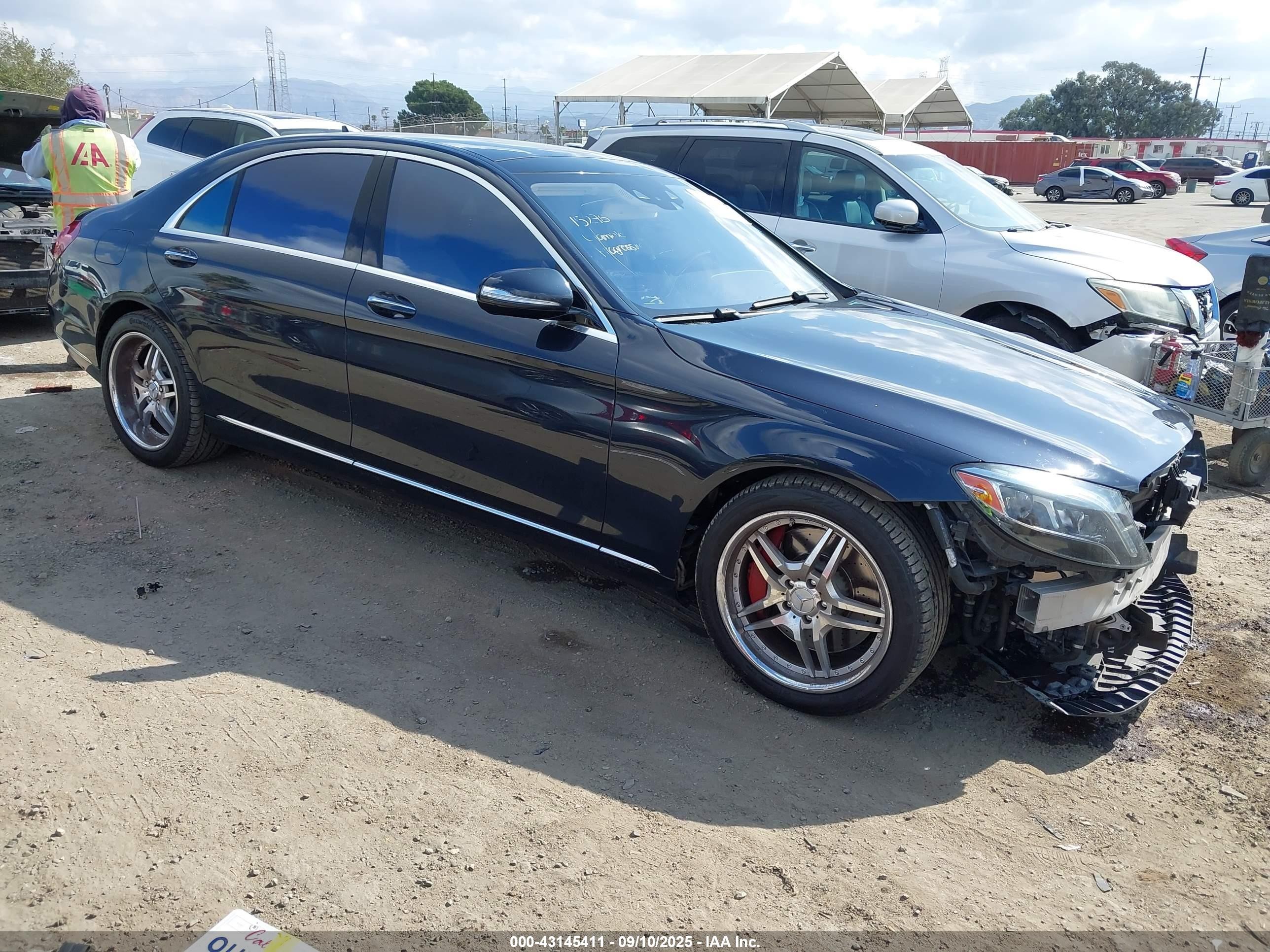2015 Mercedes-Benz S 550e, VIN WDDUG6DB8FA104143 — Front end