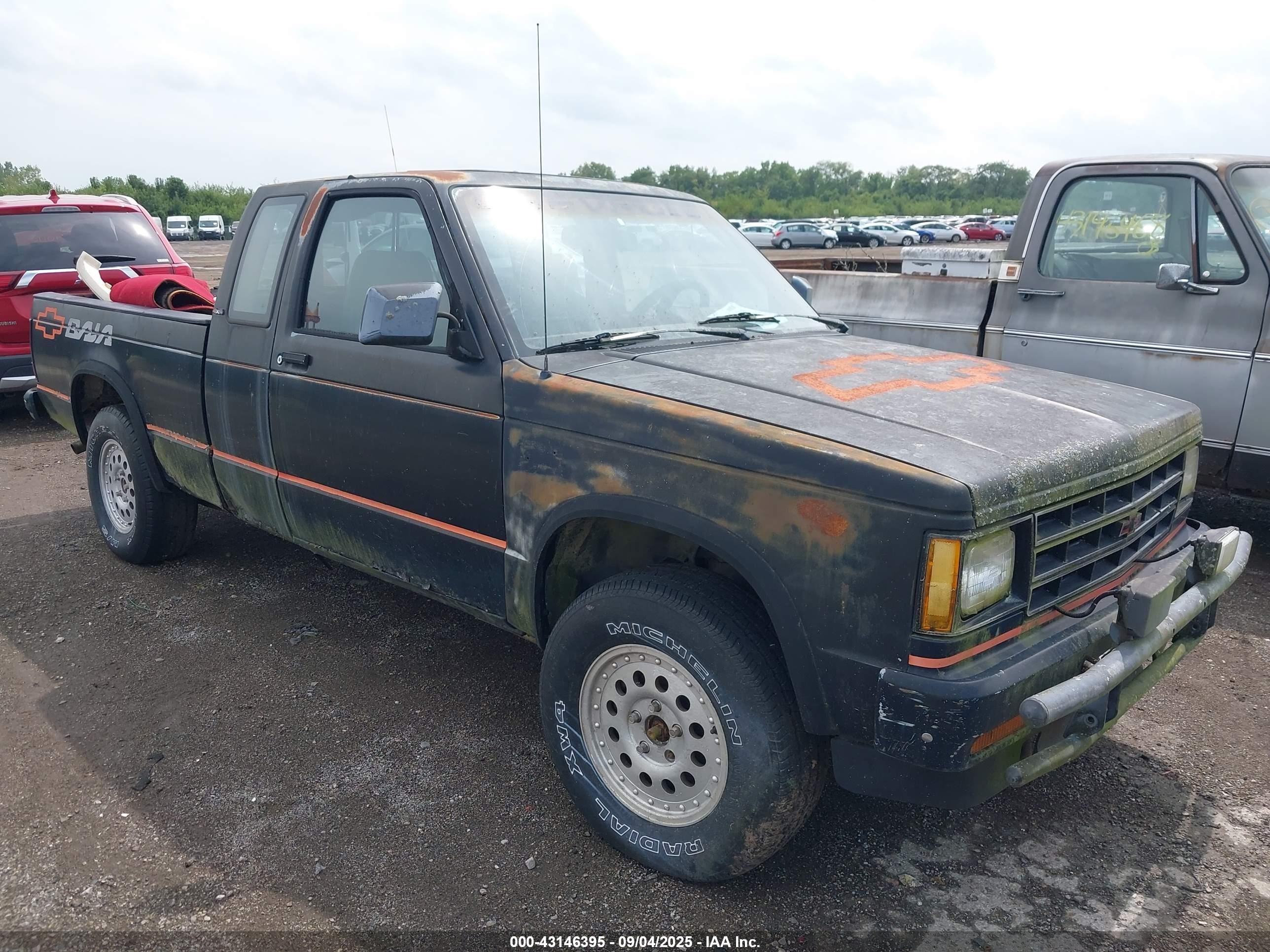 1989 Chevrolet S-10 LS, VIN 1GCDT19Z3K8175010 — Front end
