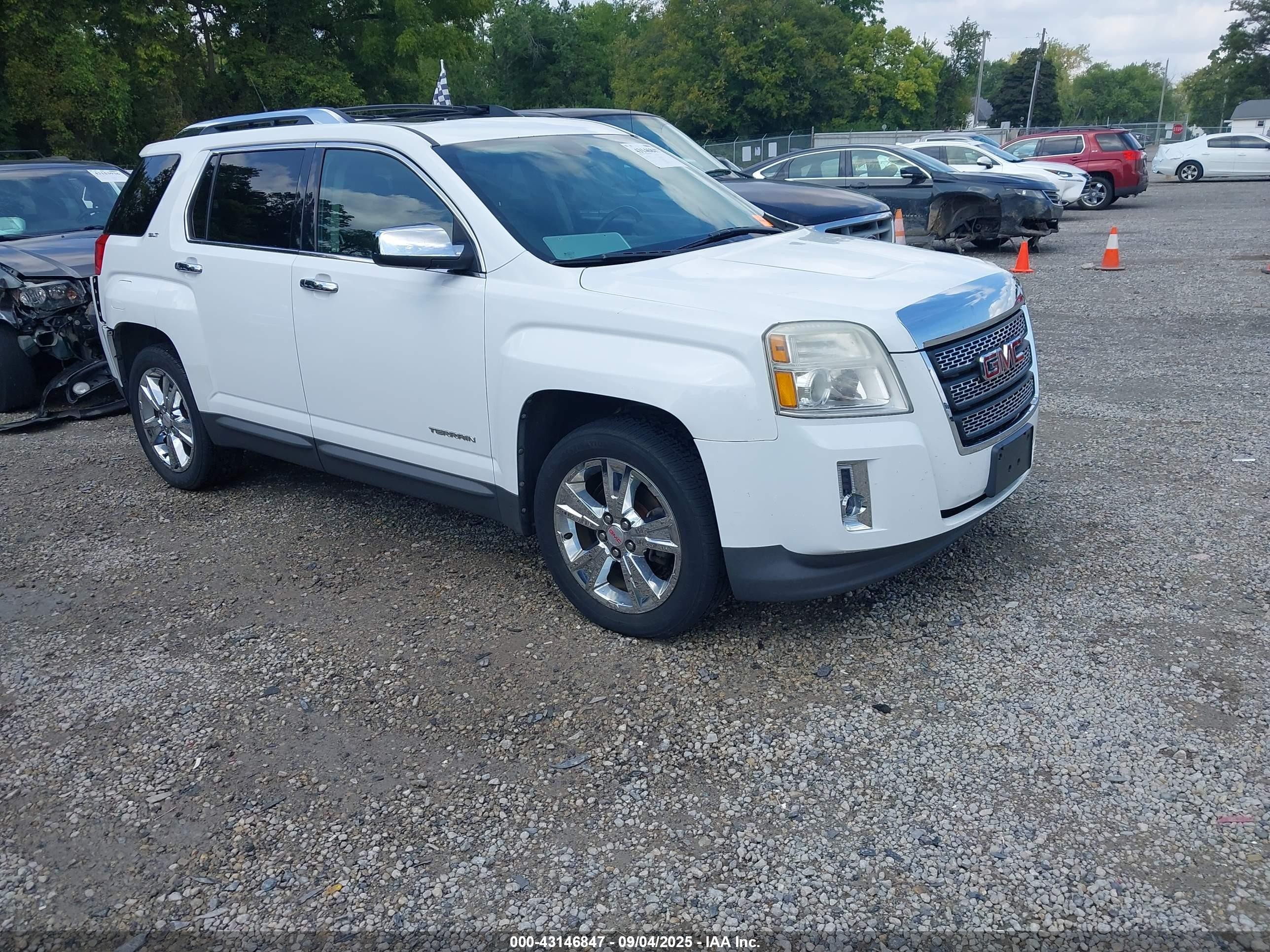 2011 GMC Terrain SLT-2, VIN 2CTFLXE58B6292381 — Rear end