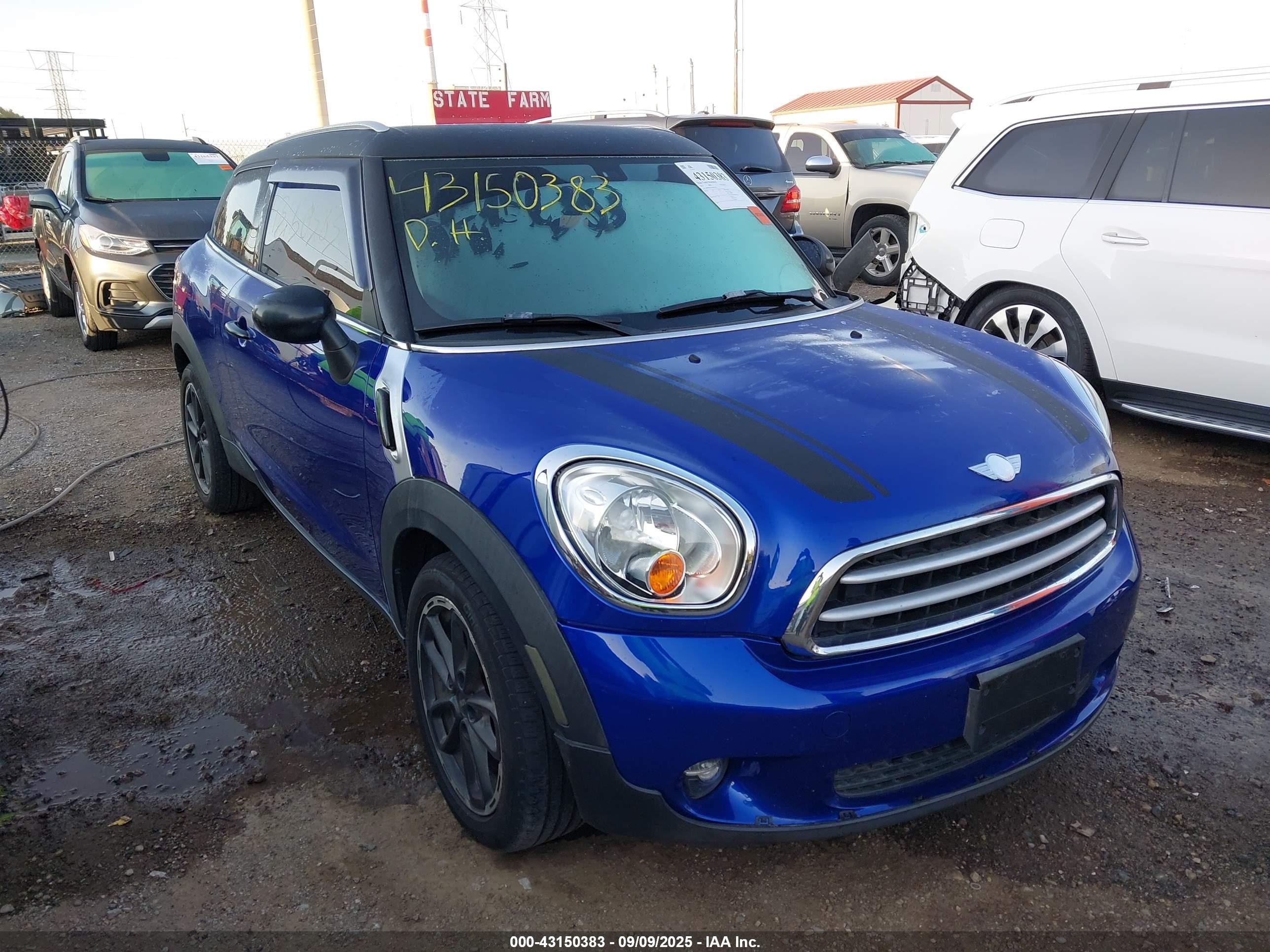 2014 MINI Paceman, VIN WMWSS1C5XEWN94761 — Rear end