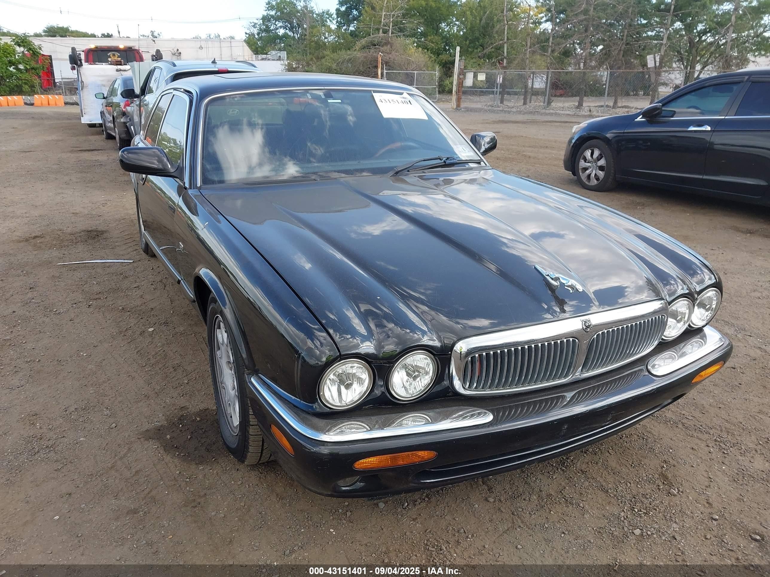 1999 Jaguar XJ, VIN SAJHX6043XC856732 — All over
