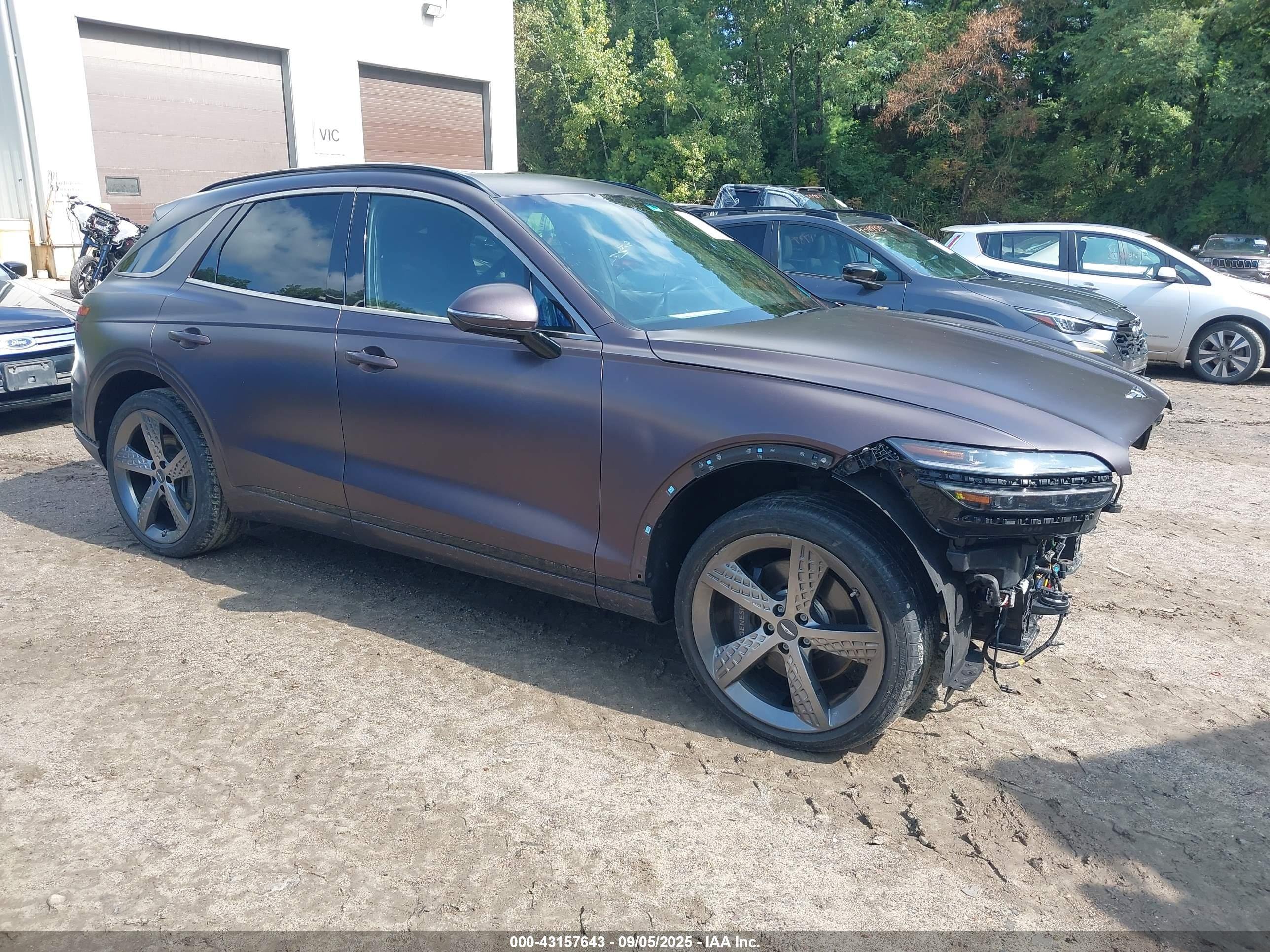 2023 Genesis GV70 2.5T, VIN KMUMADTB5PU102803 — Front end