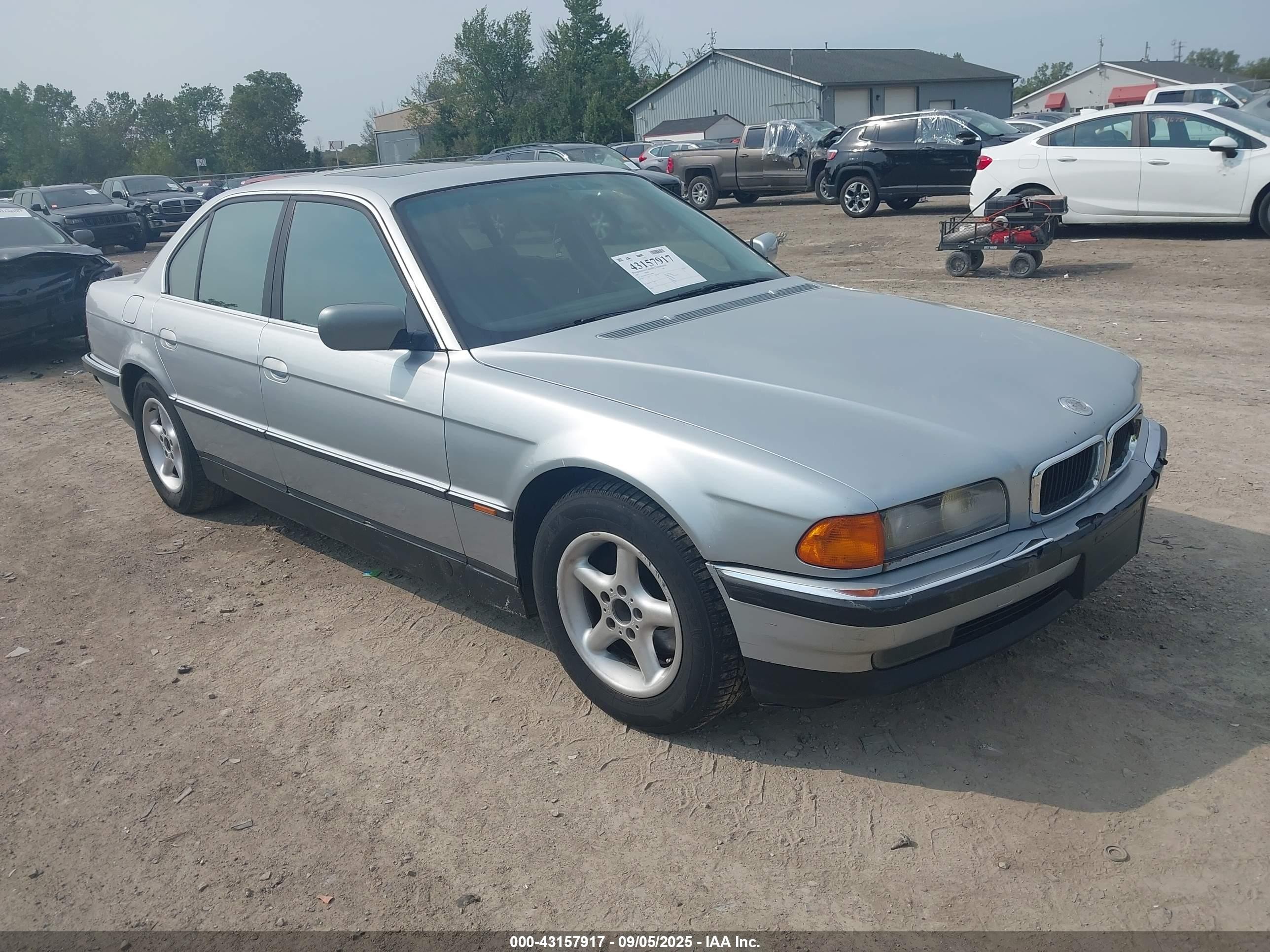 1997 BMW 7 Series 740i, VIN WBAGF8324VDL48308 — Front end