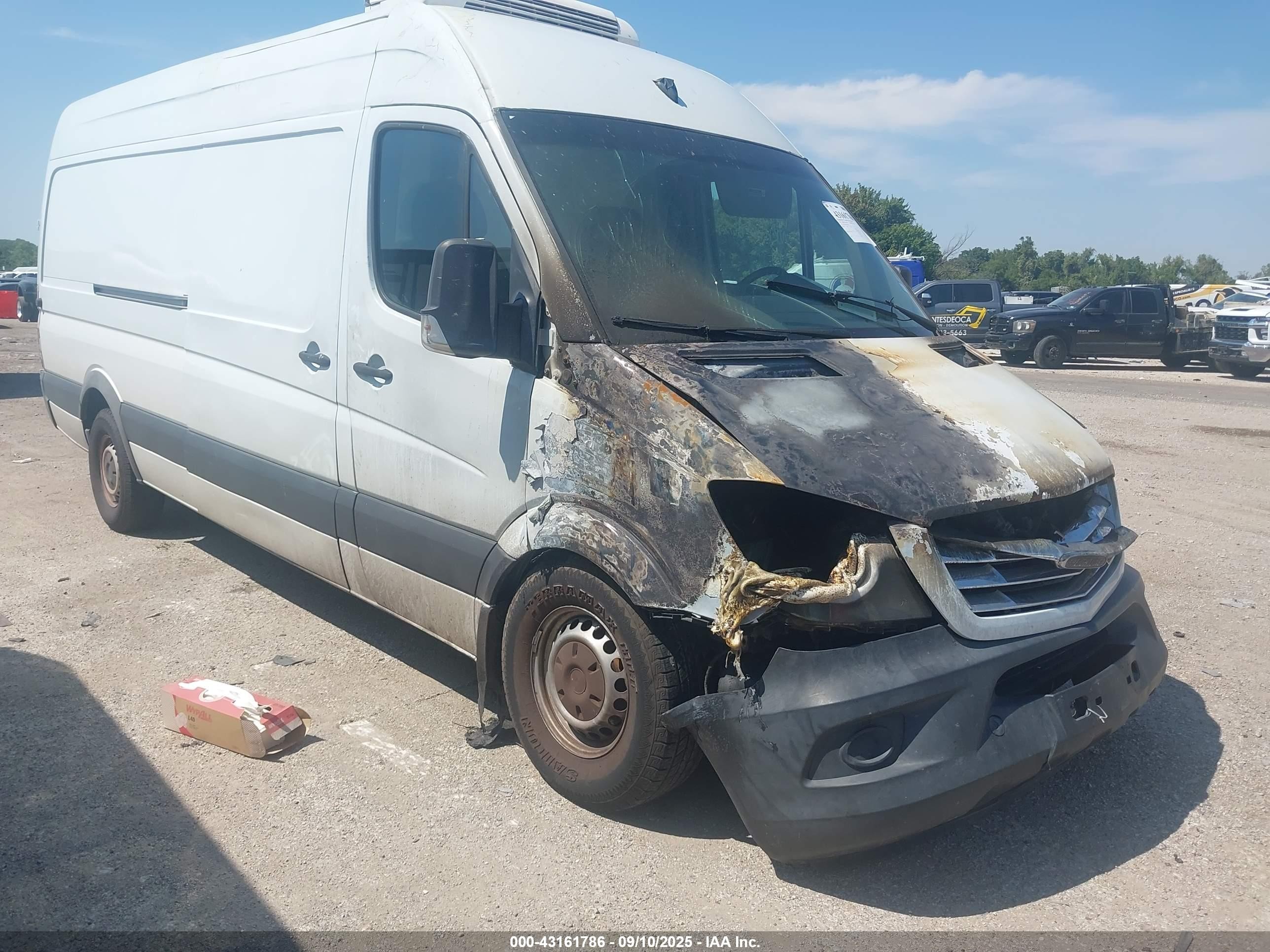 2015 Freightliner Sprinter, VIN WDYPE8CC3F5976942 — Burn
