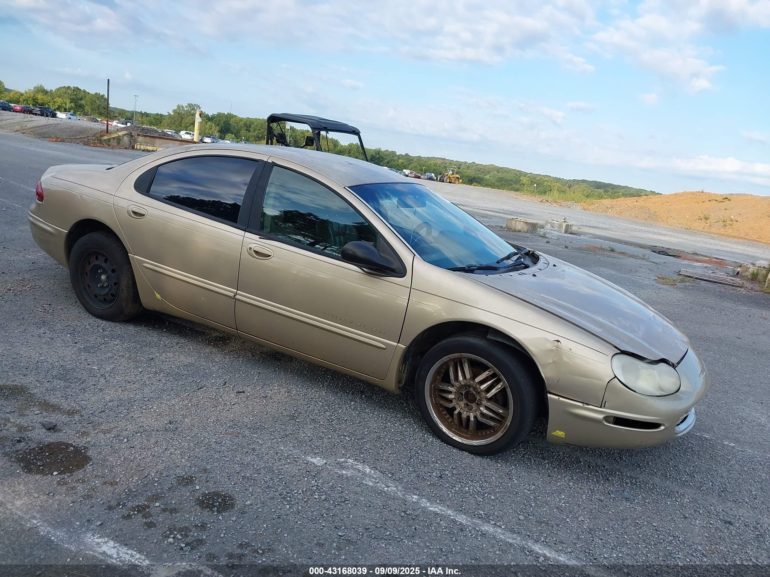 1998 Chrysler Concorde, VIN 2C3HD46J4WH168330 — Бок