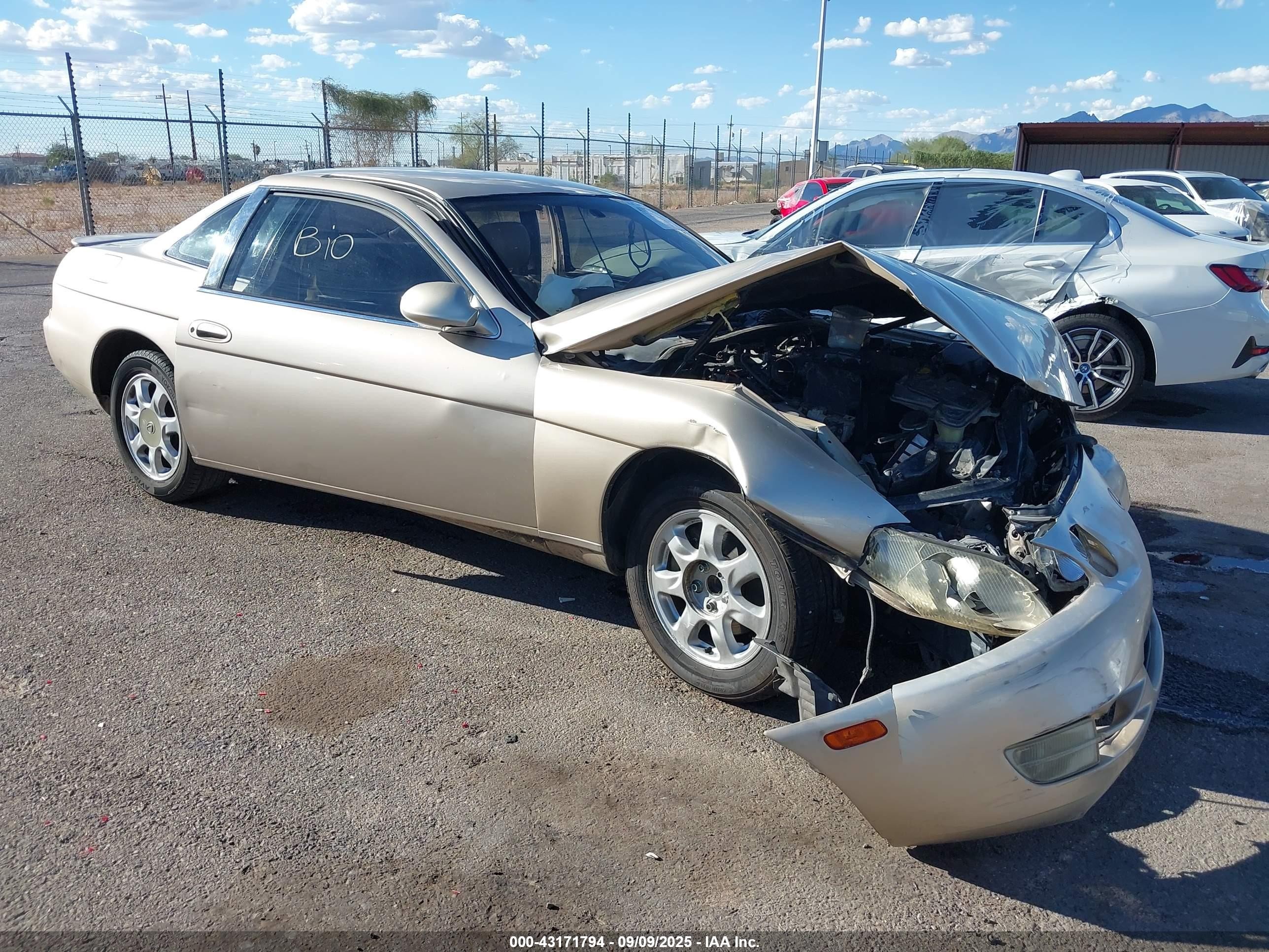 1995 Lexus SC 400, VIN JT8UZ30C6S0047201 — Front end