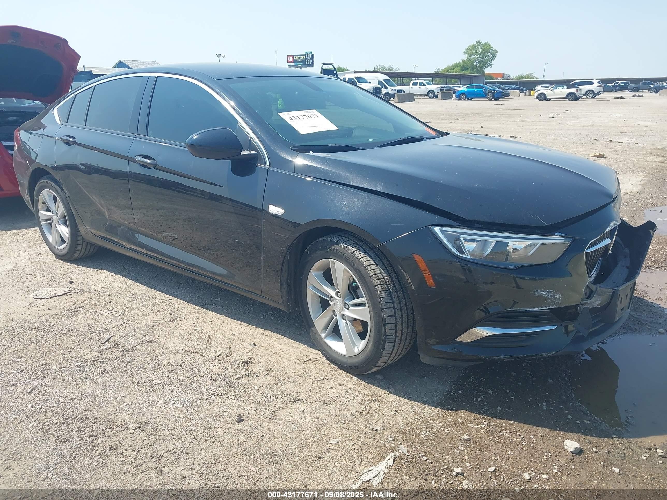 2020 Buick Regal Preferred, VIN W04GL6SX9L1009632 — Перед