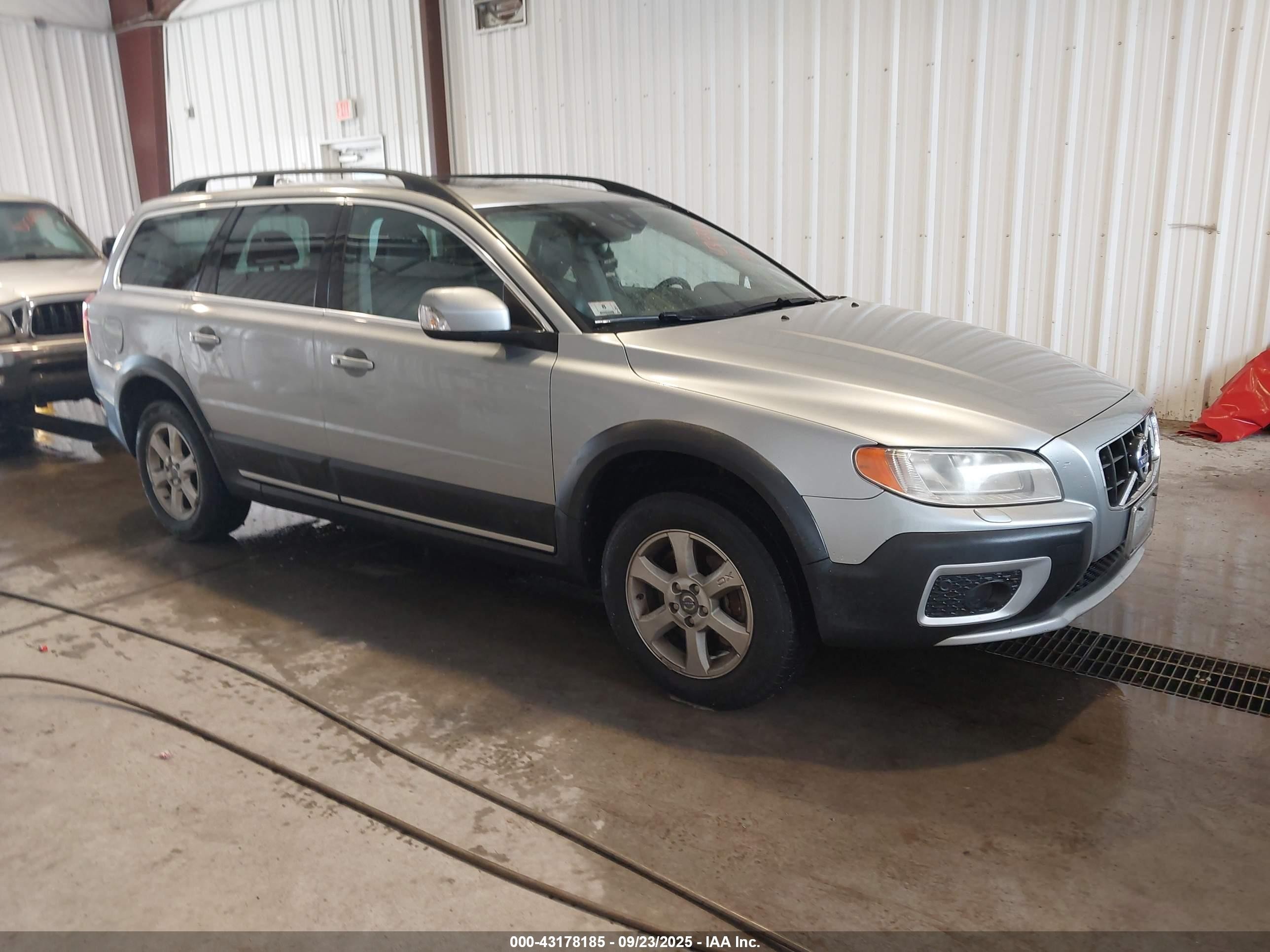 2012 Volvo XC70 3.2L, VIN YV4940BZ8C1120891 — Repossession