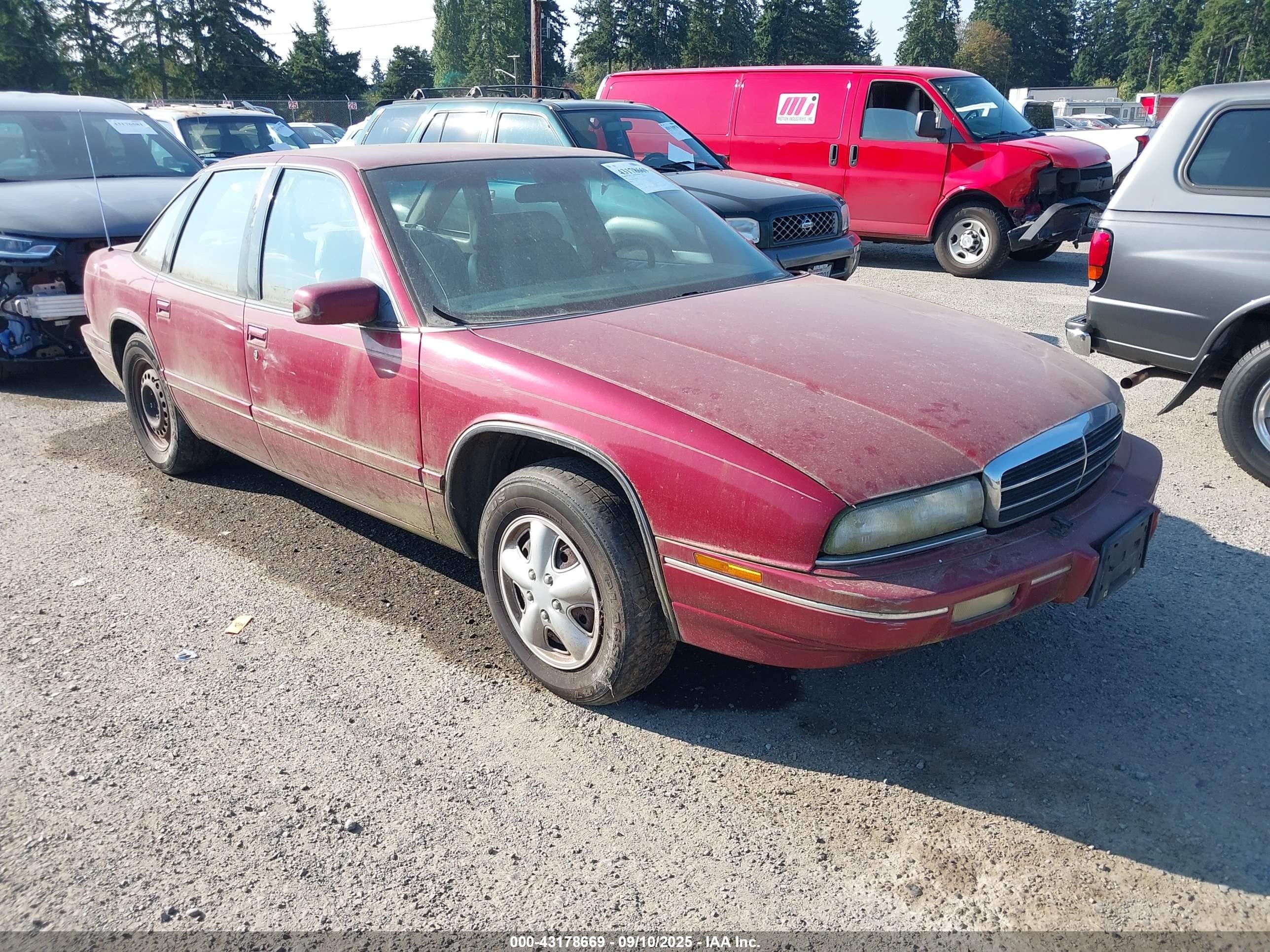 1993 Buick Regal Custom, VIN 2G4WB54L8P1486802 — Перед