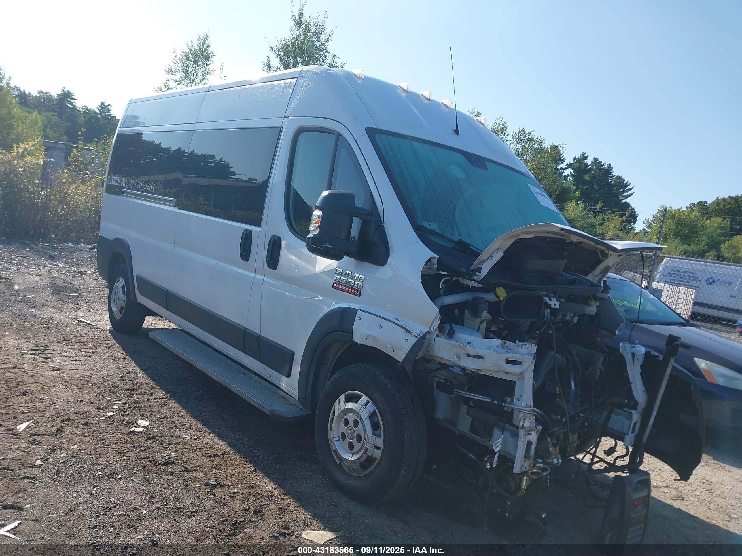2021 Ram ProMaster Window Van, VIN 3C6LRVPG9ME534573 — Front end