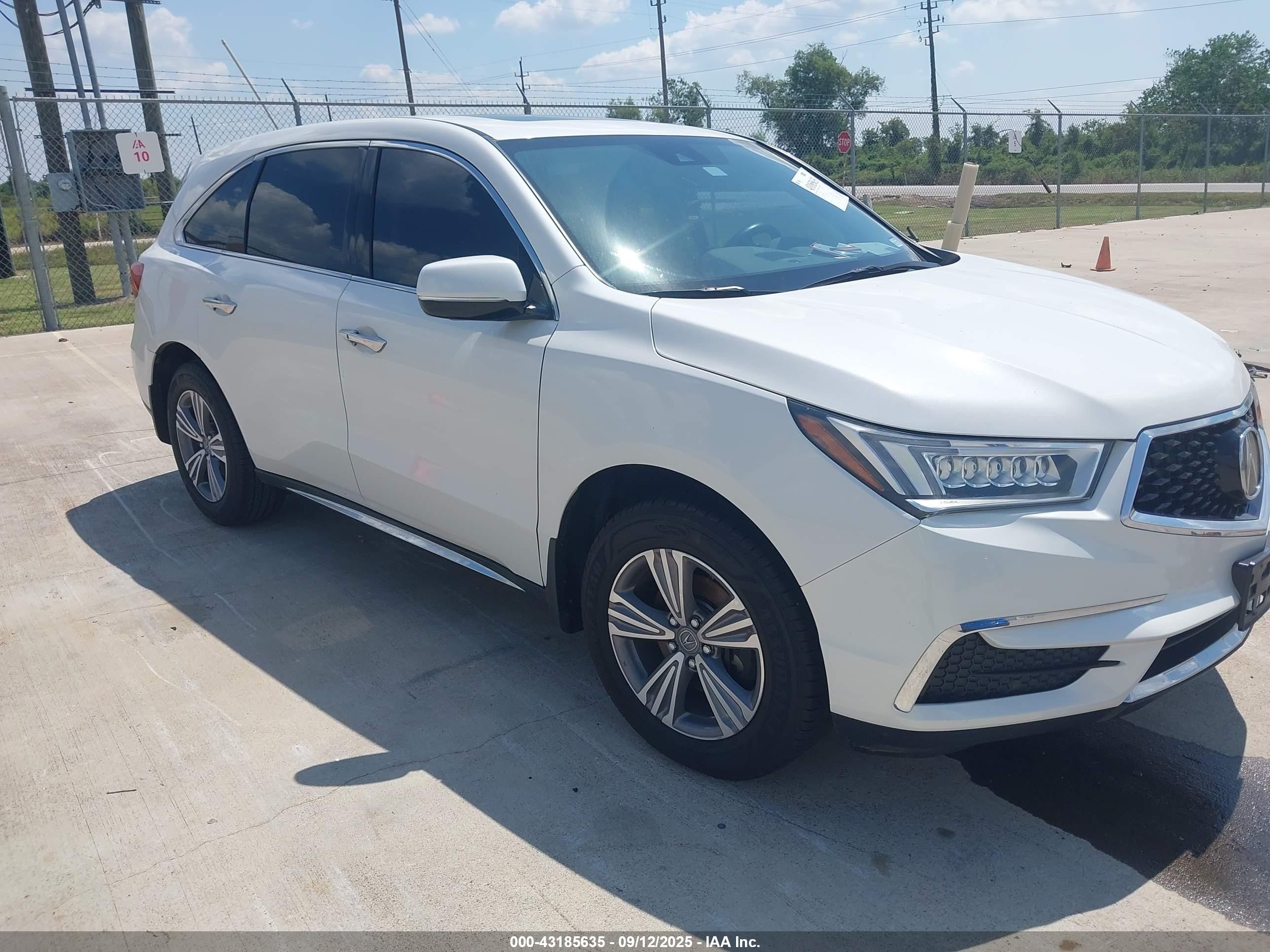 2020 Acura MDX, VIN 5J8YD3H37LL004882 — Пожар в салоне