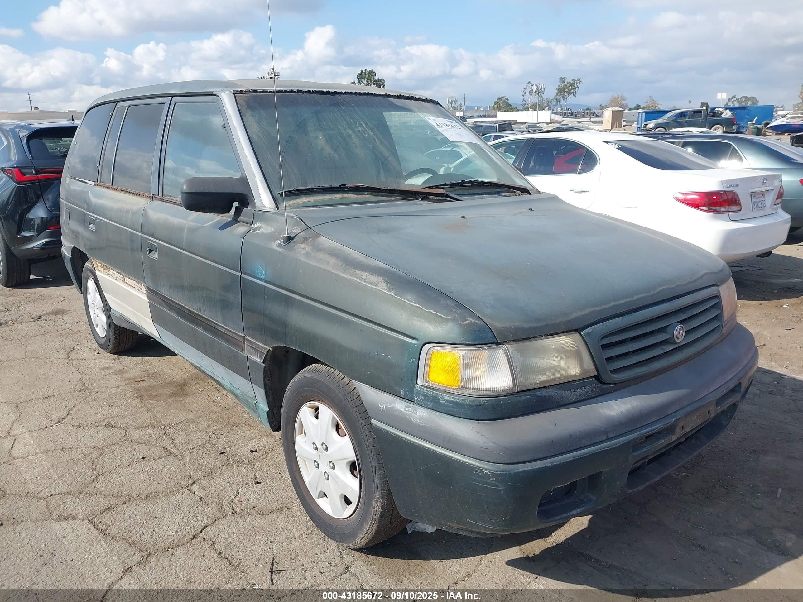 1996 Mazda MPV L, VIN JM3LV5221T0801025 — Normal wear