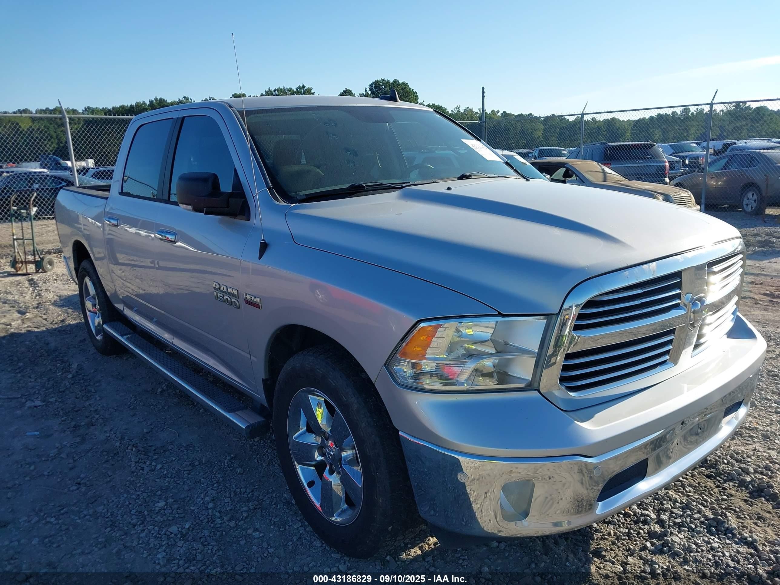2016 Ram 1500 Big Horn, VIN 3C6RR6LT5GG300443 — Electrical