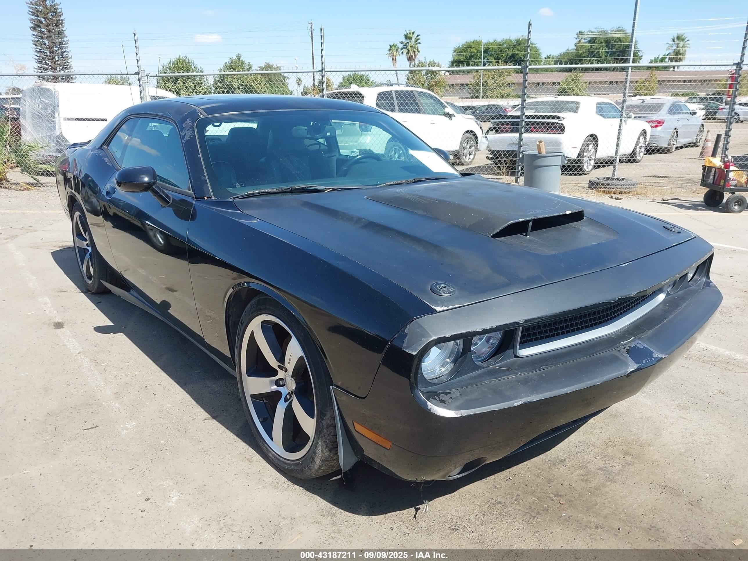 2012 Dodge Challenger SRT-8 392, VIN 2C3CDYCJ5CH208805 — Фото с аукциона