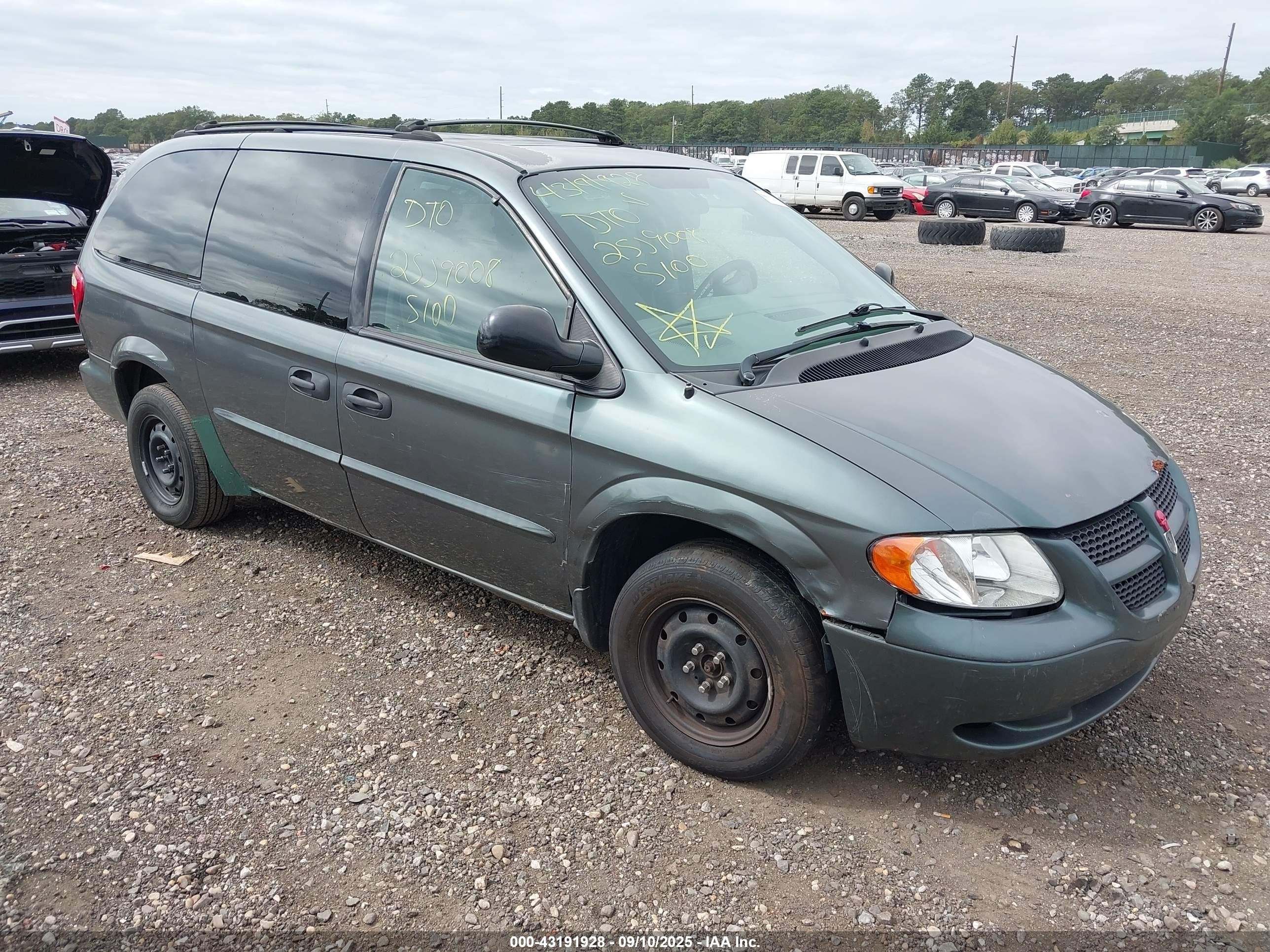 2003 Dodge Caravan SE, VIN 1D4GP24333B312447 — По всему кузову