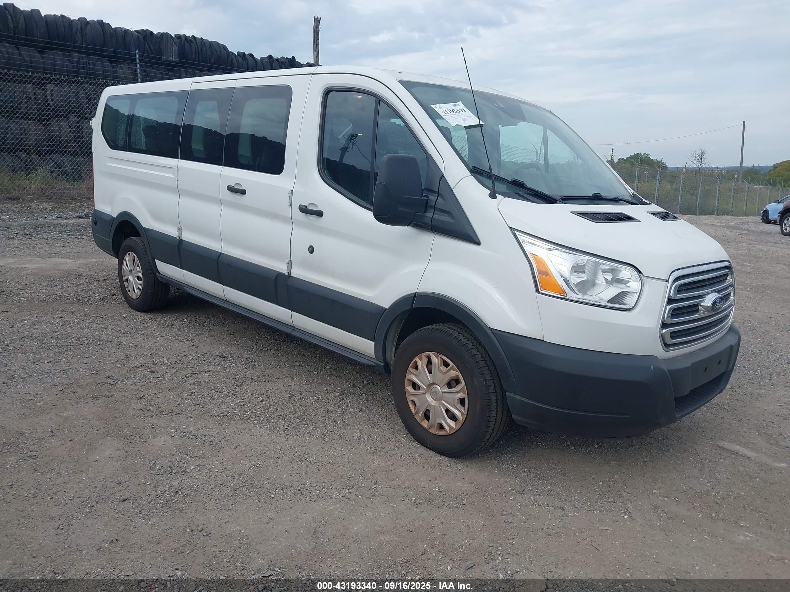 2019 Ford Transit Passenger XL, VIN 1FBZX2ZM9KKA53117 — Rear end