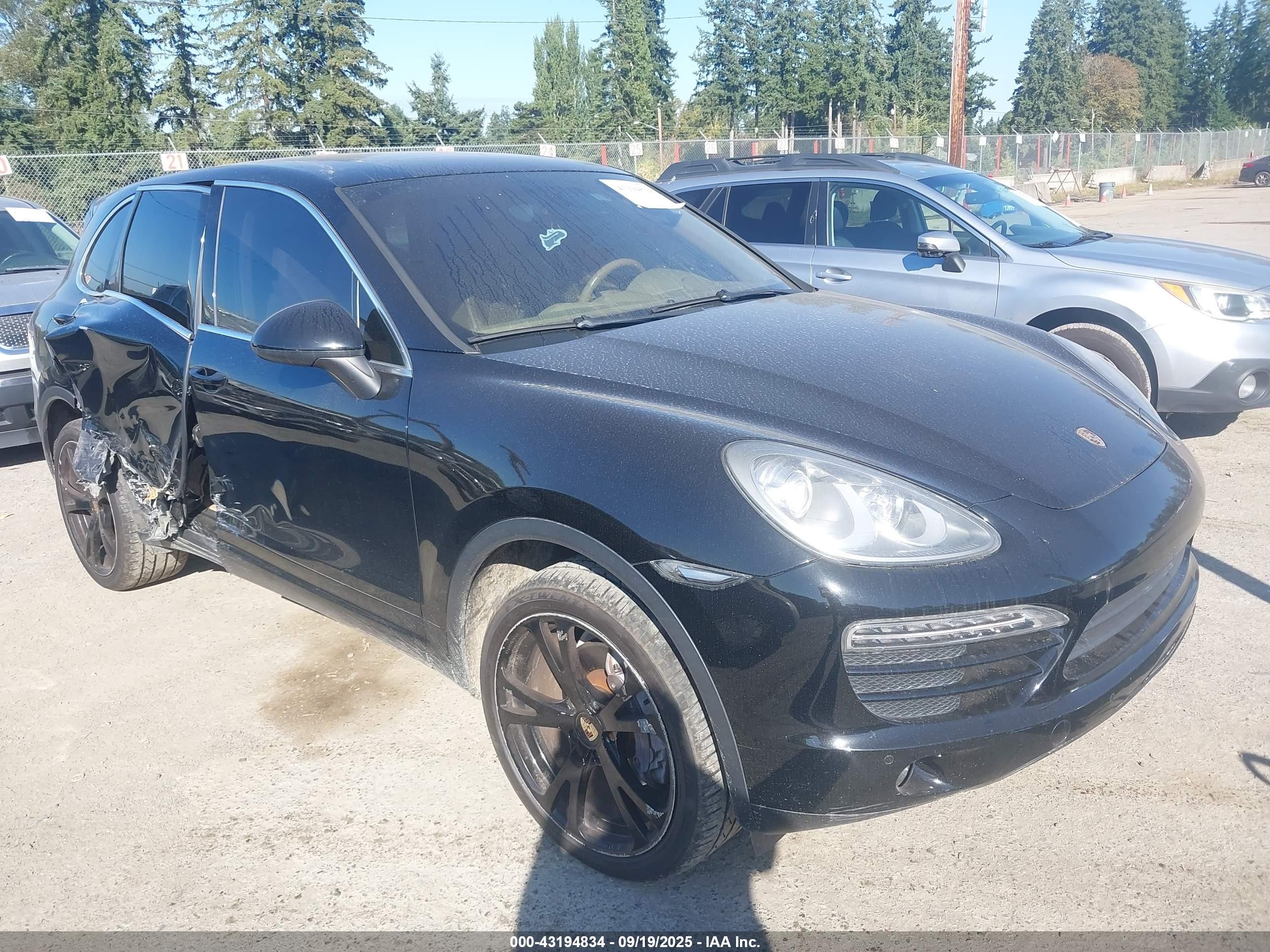 2012 Porsche Cayenne, VIN WP1AA2A25CLA09968 — Side