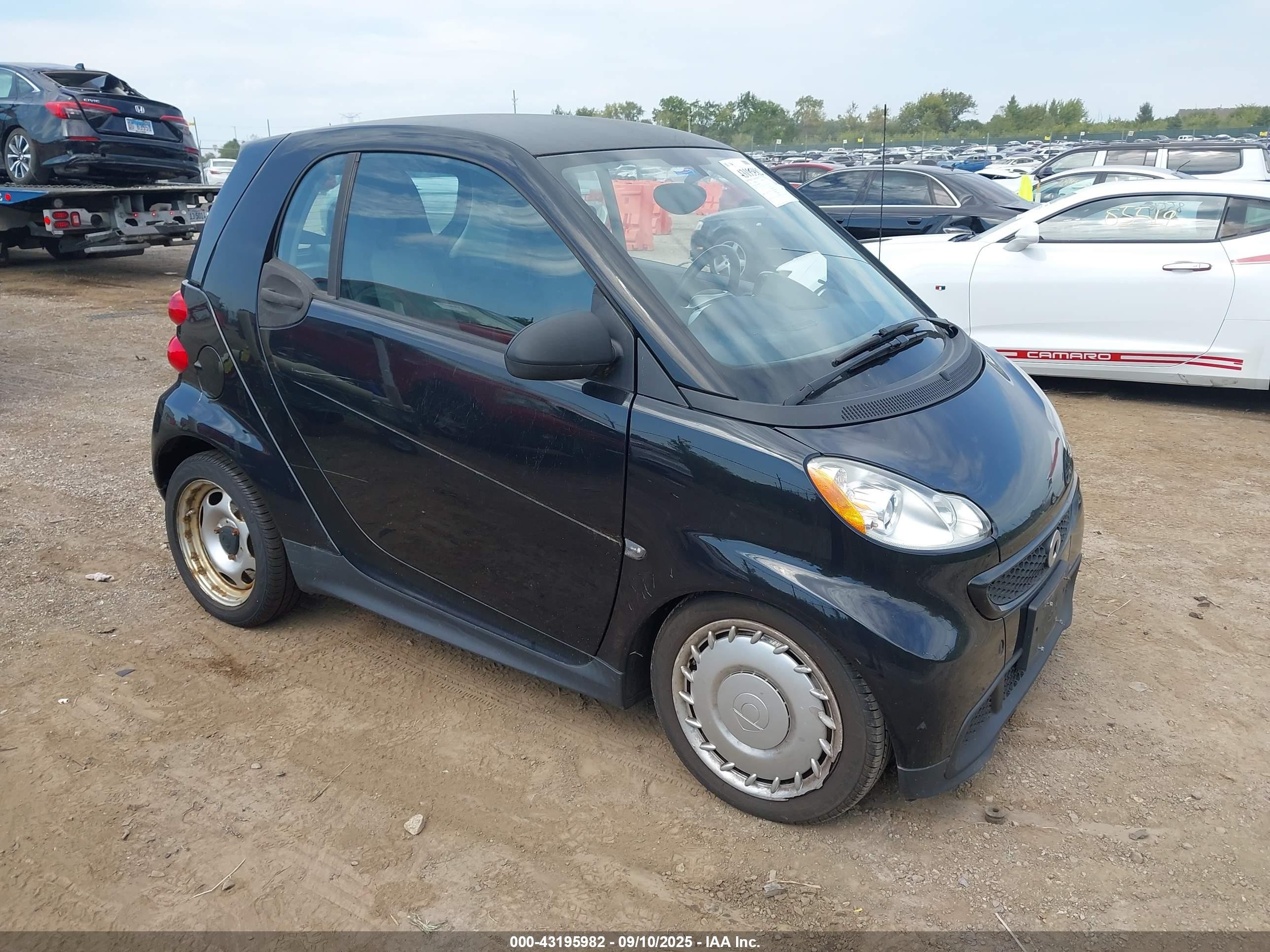 2013 Smart fortwo Pure, VIN WMEEJ3BA3DK606754 — Механическое