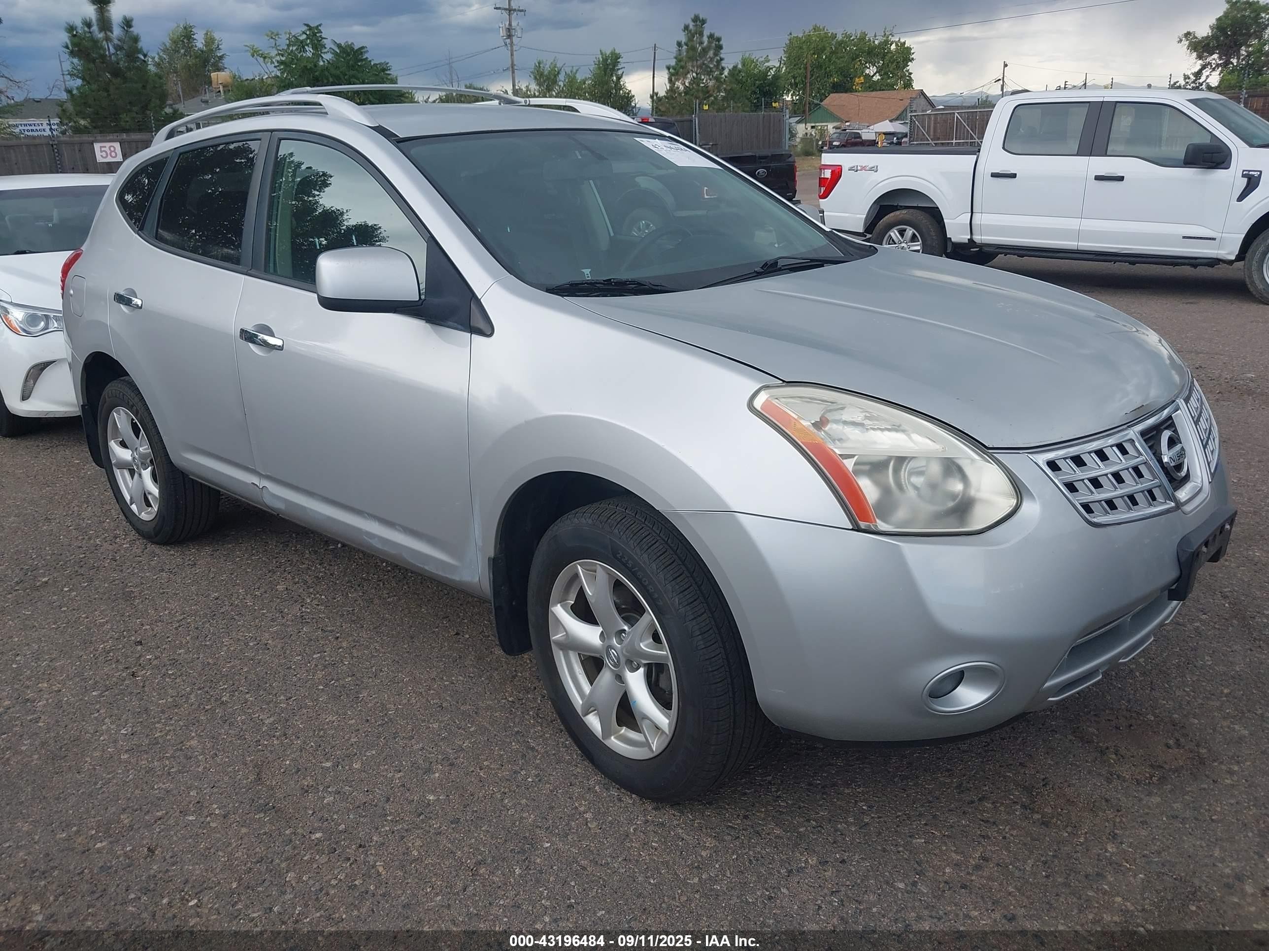 2010 Nissan Rogue SL, VIN JN8AS5MV0AW604863 — Auction photo