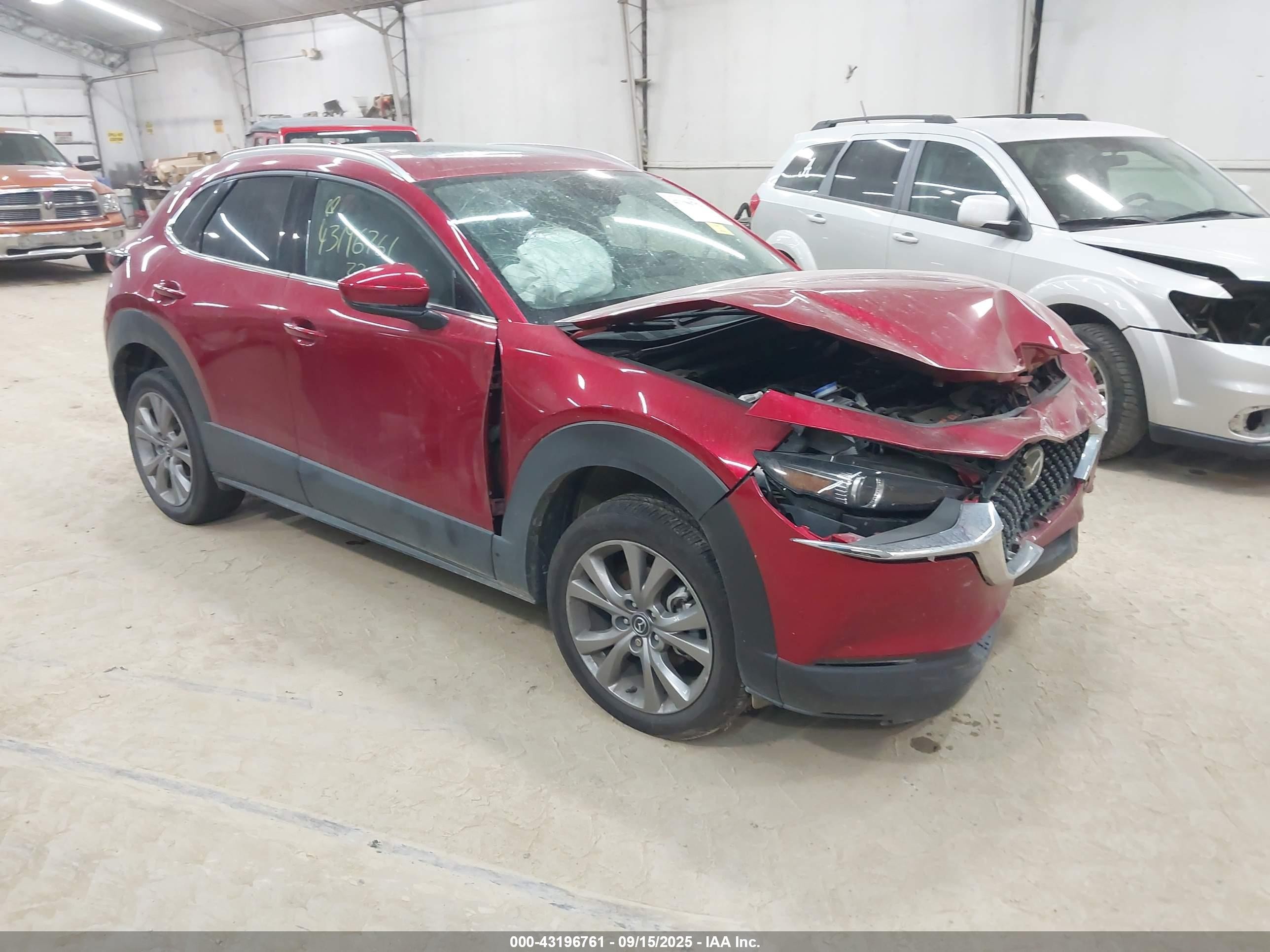 2022 Mazda CX-30 S Premium, VIN 3MVDMBDL0NM412458 — Front end