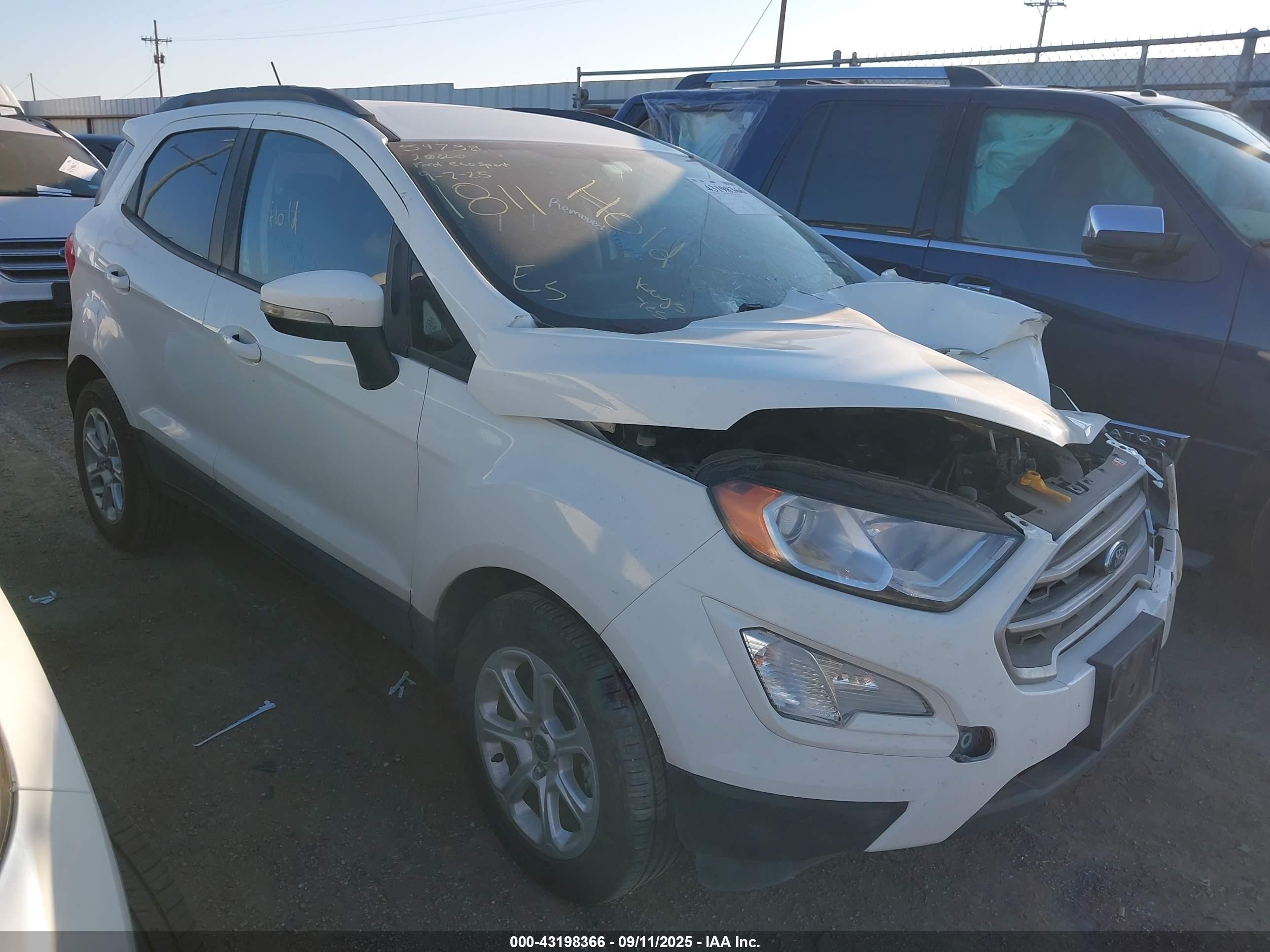 2020 Ford EcoSport SE, VIN MAJ3S2GE2LC361811 — Front end