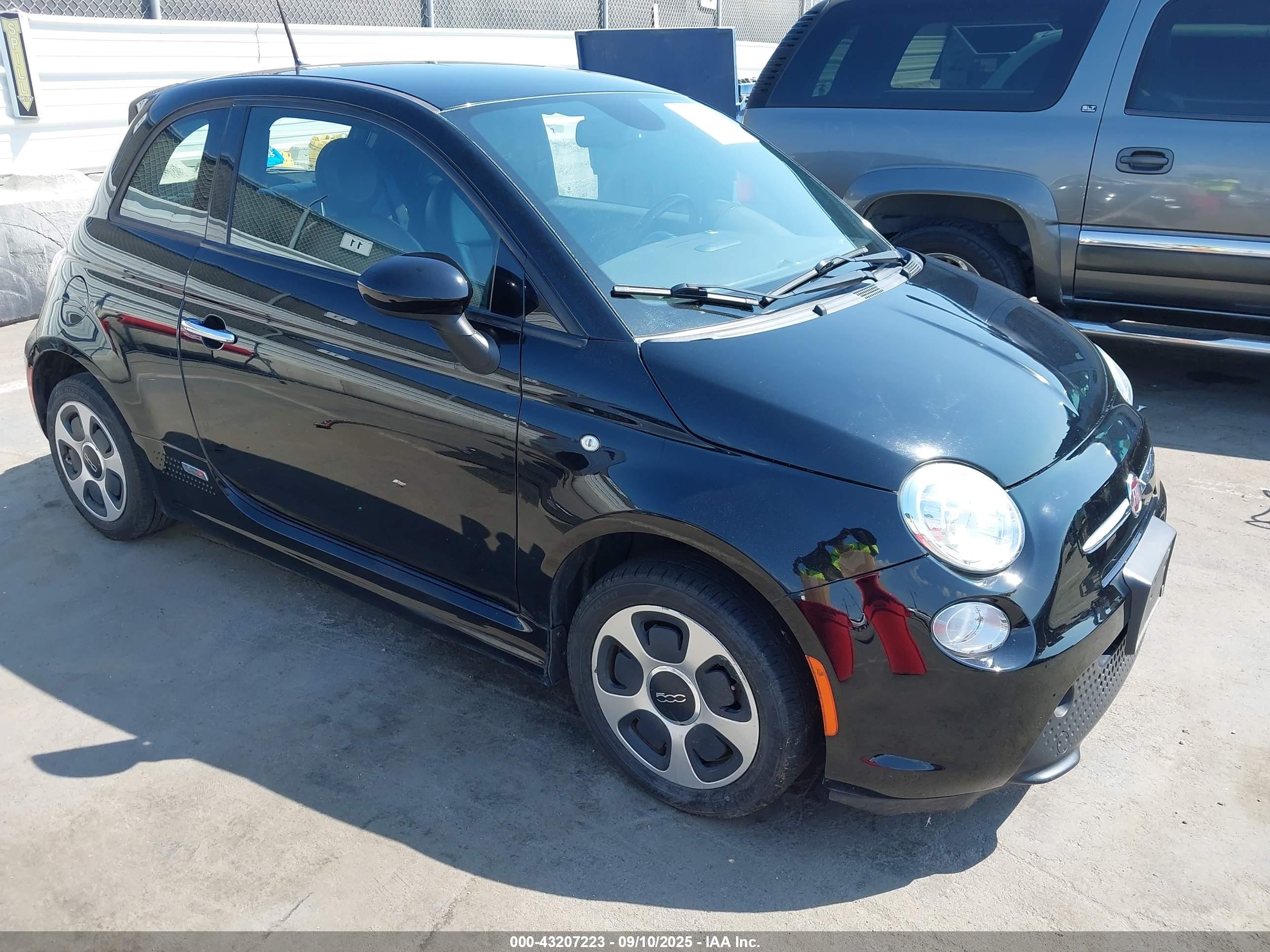 2015 FIAT 500e, VIN 3C3CFFGE2FT733005 — Electrical