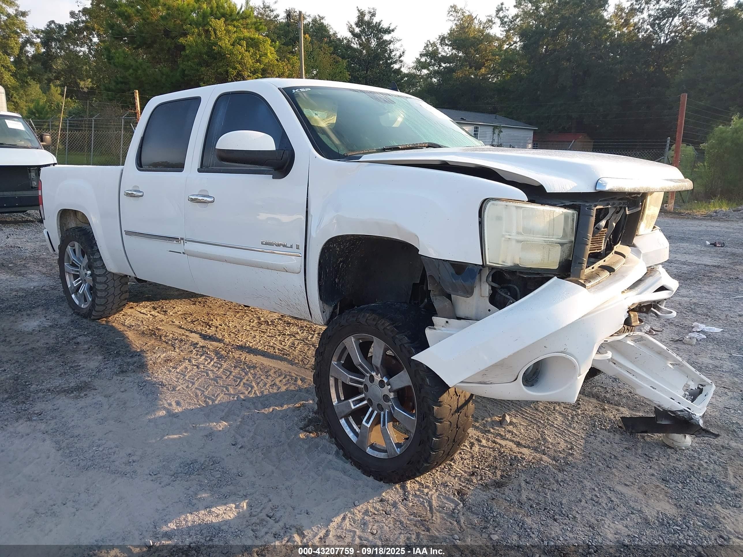 2008 GMC Sierra Denali, VIN 2GTEK638081333108 — All over