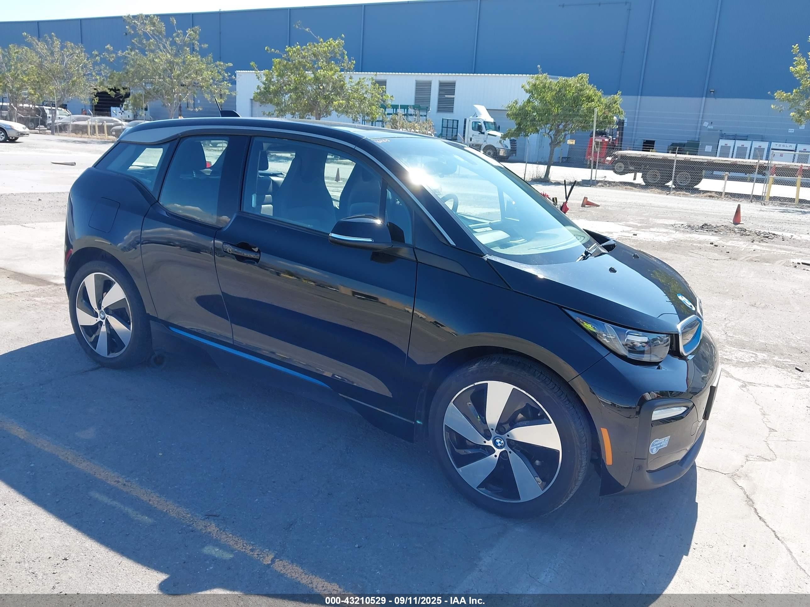 2020 BMW i3, VIN WBY8P2C01L7G67324 — Rear end