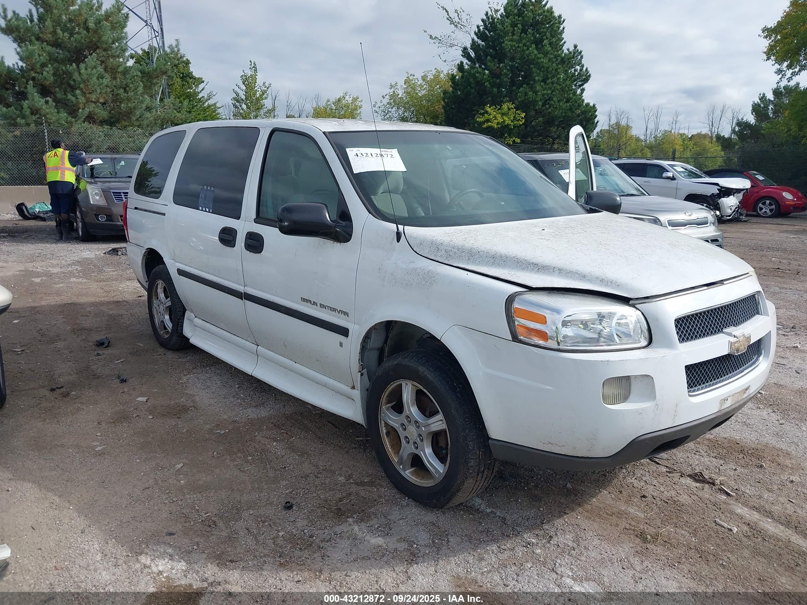 2007 Chevrolet Uplander LS Fleet, VIN 1GBDV13W67D186076 — Normal wear