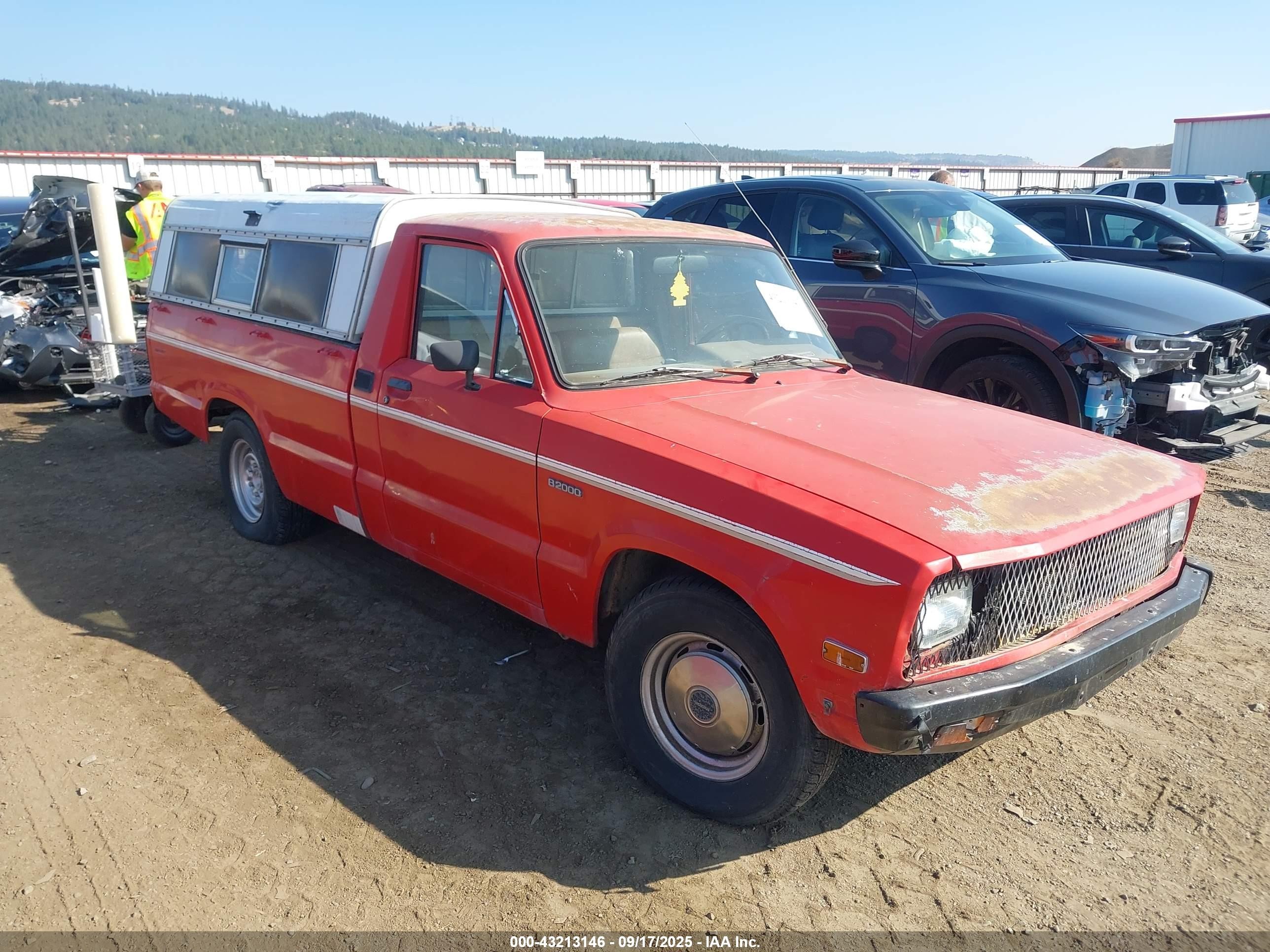 1984 Mazda B-Series, VIN JM2UC2216E0843357 — Front end