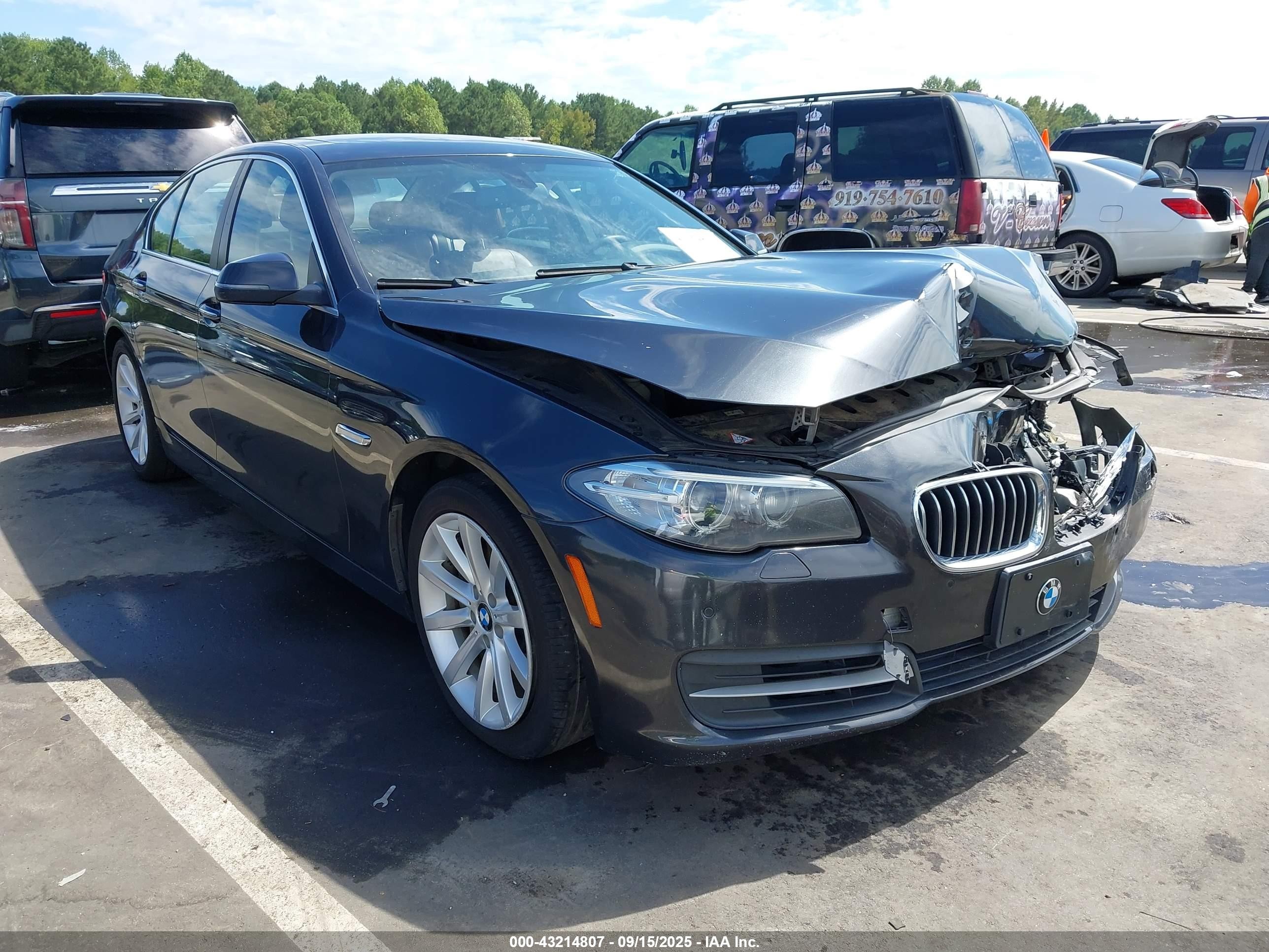 2014 BMW 5 Series 535i xDrive, VIN WBA5B3C56ED292808 — Front end