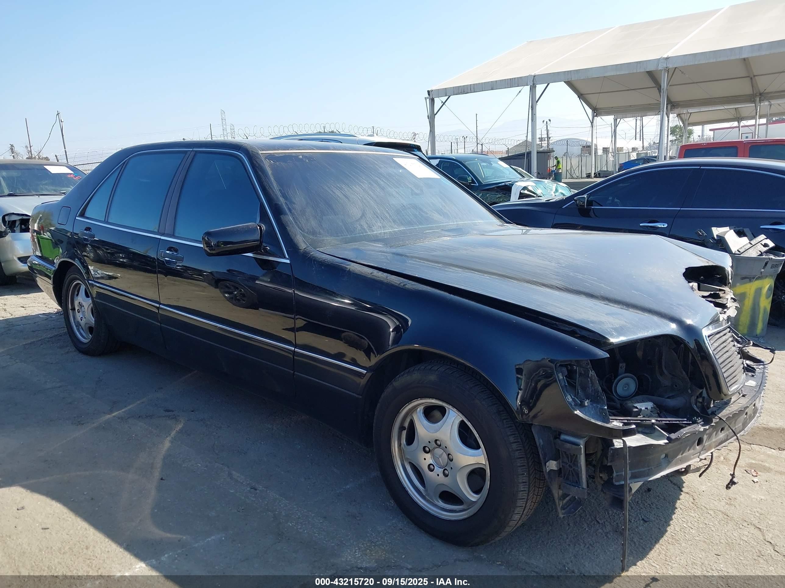 1998 Mercedes-Benz S 320/430/500, VIN WDBGA33G6WA403343 — Front end
