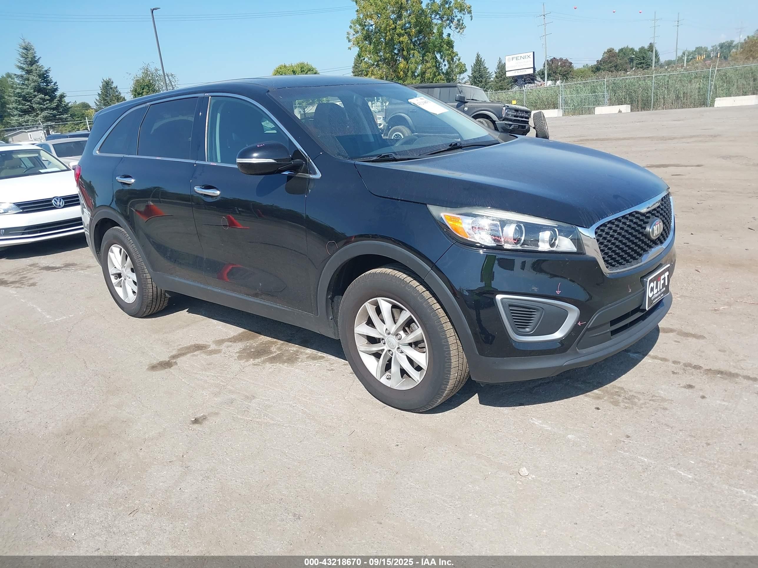 2017 Kia Sorento L, VIN 5XYPG4A33HG206087 — All over