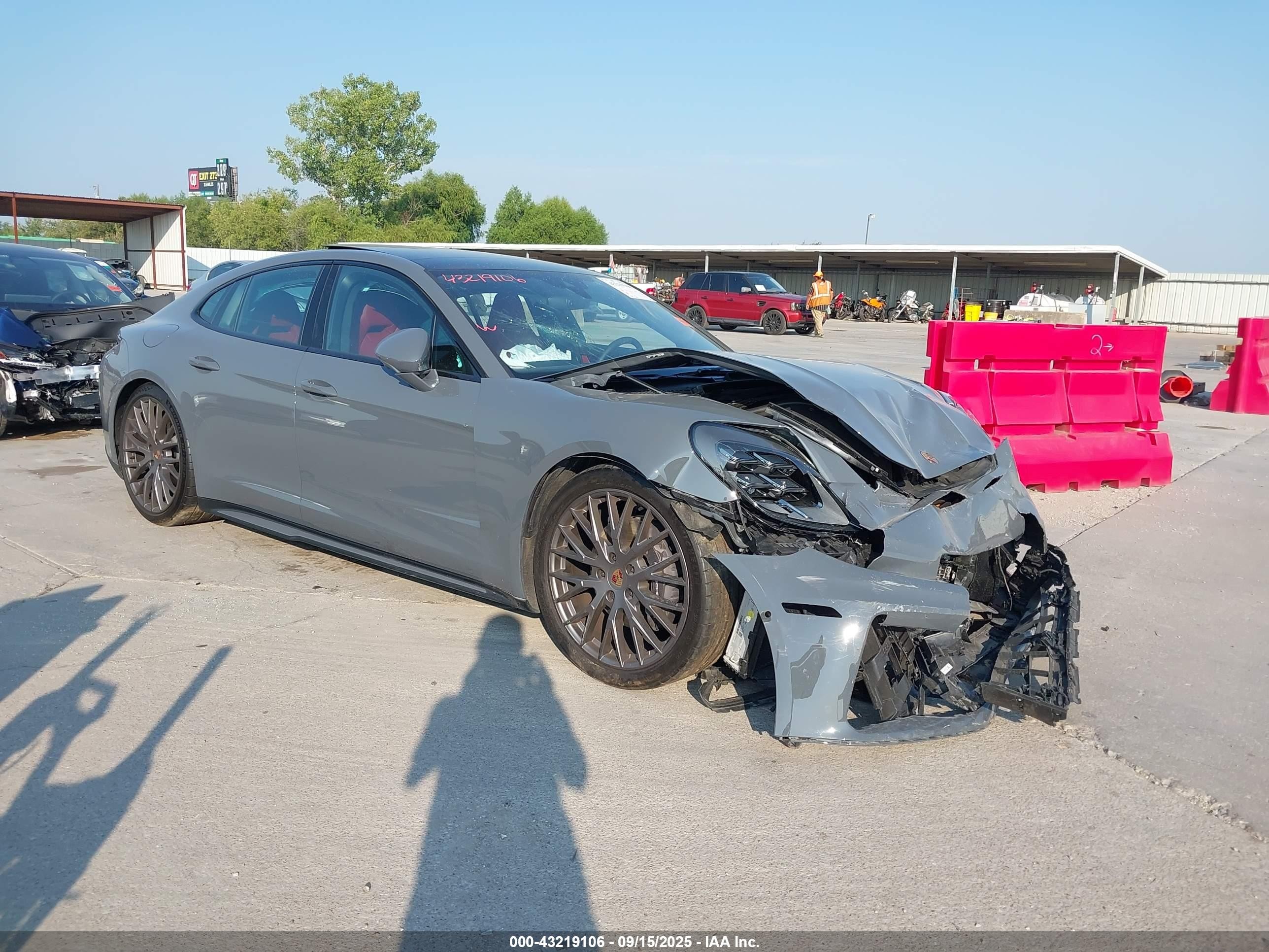 2025 Porsche Panamera, VIN WP0AA2YA0SL005002 — Front end