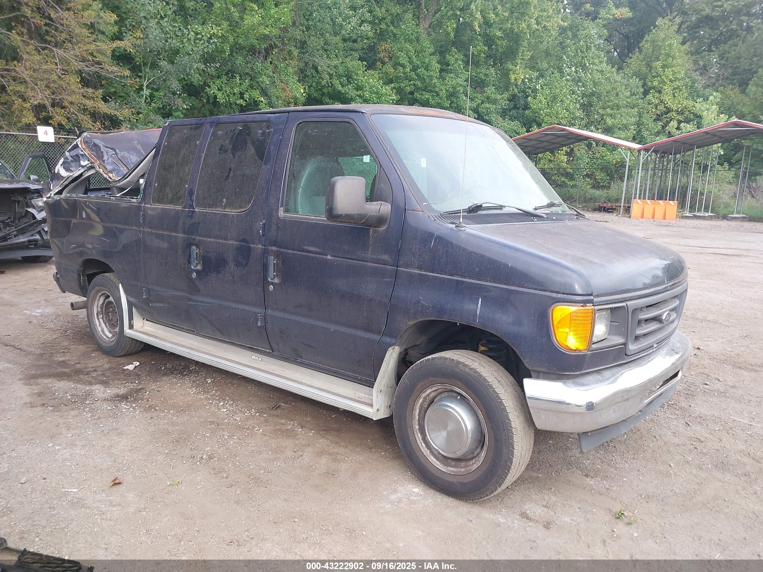 2004 Ford E-350, VIN 1FMNE31L74HA09461 — Крыша