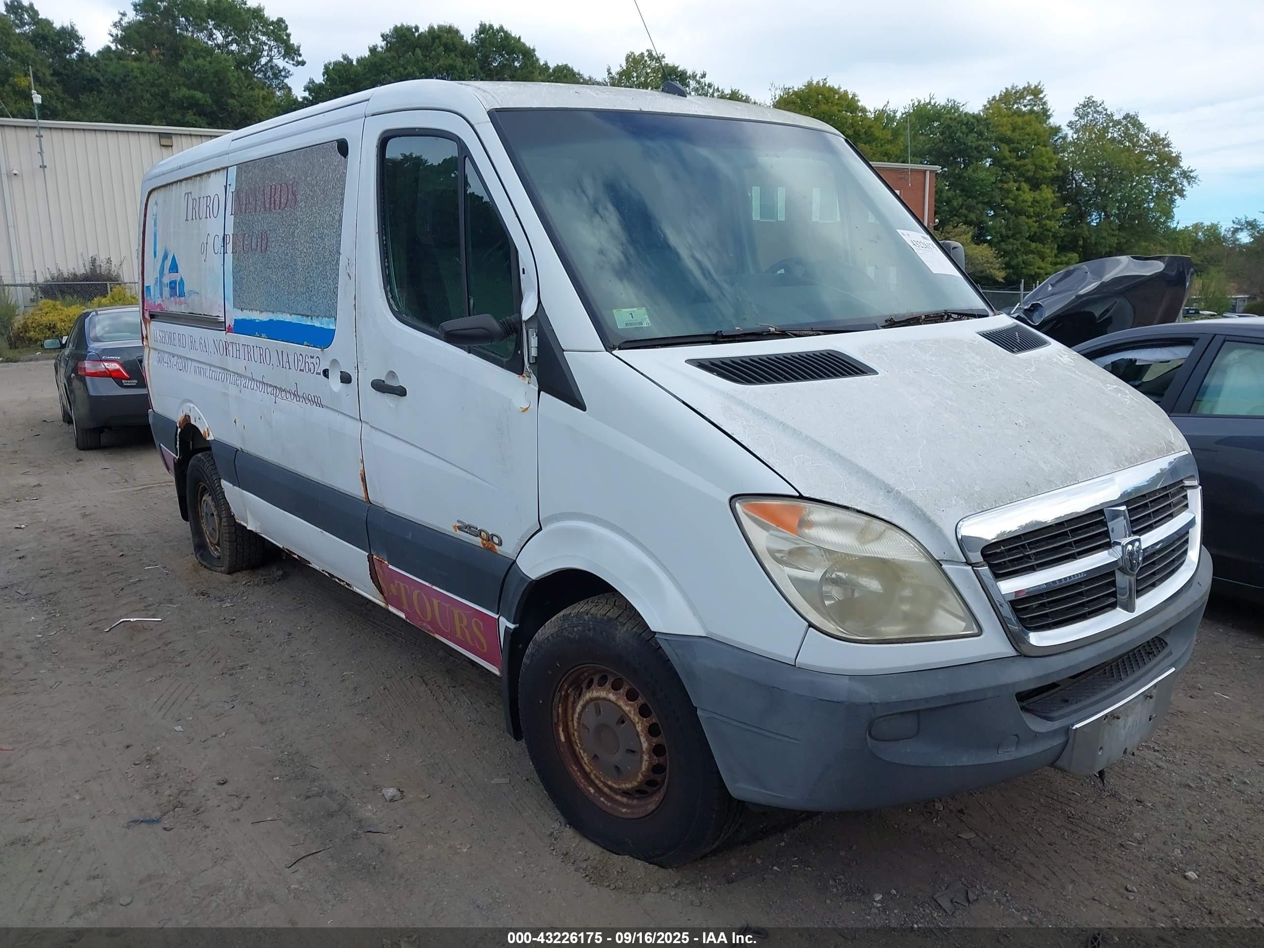 2007 Dodge Sprinter, VIN WD0PE745X75186374 — Бок